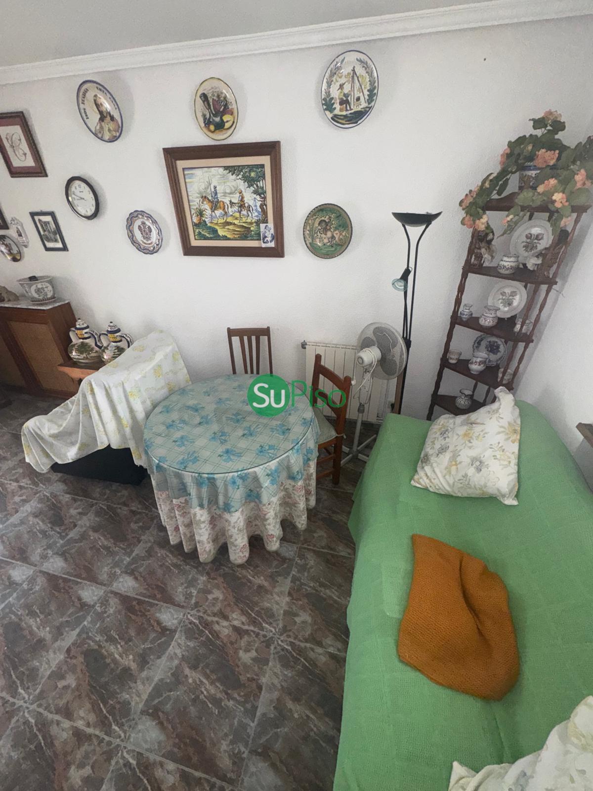 For sale of house in Esquivias