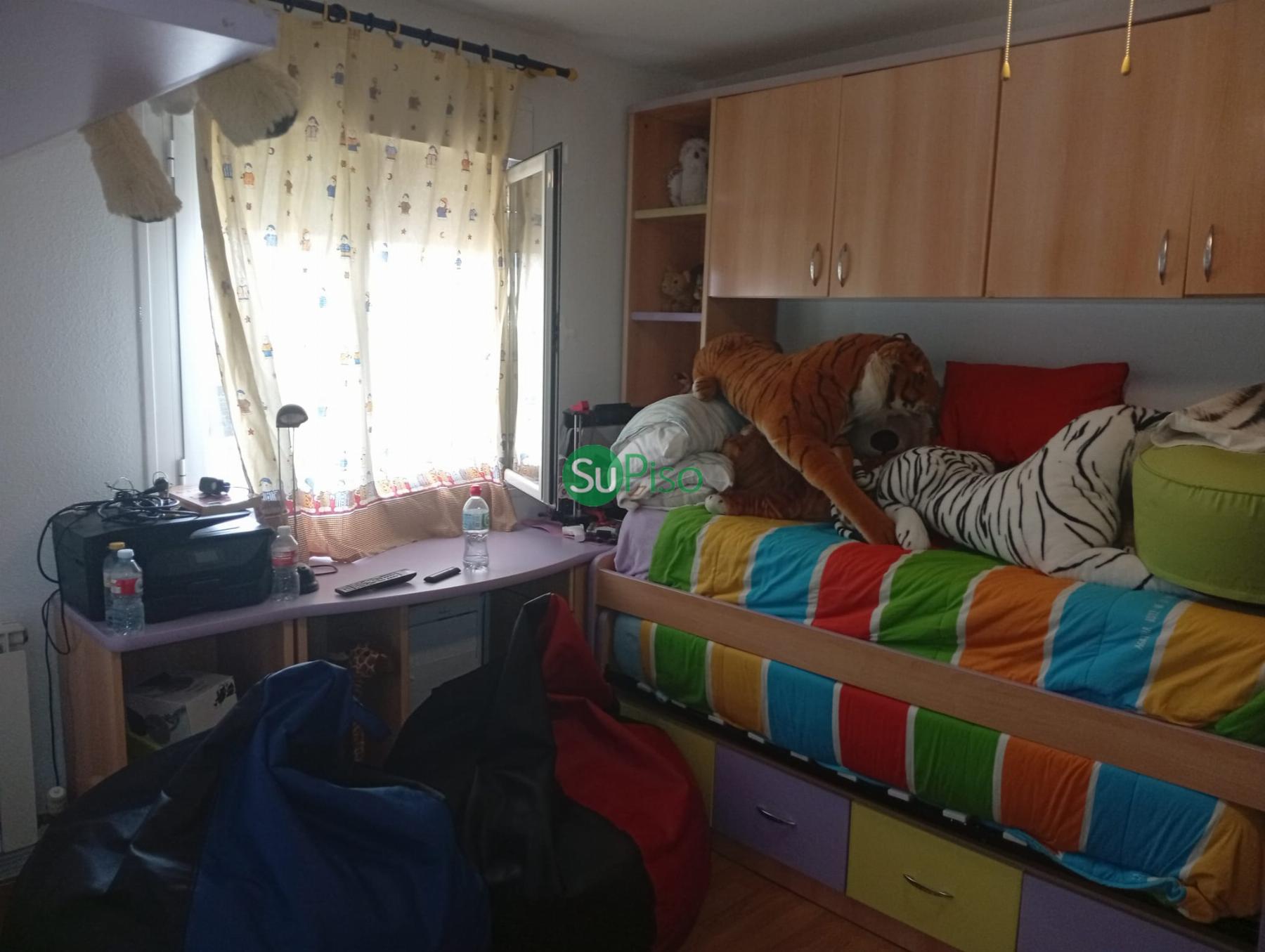 For sale of chalet in Borox