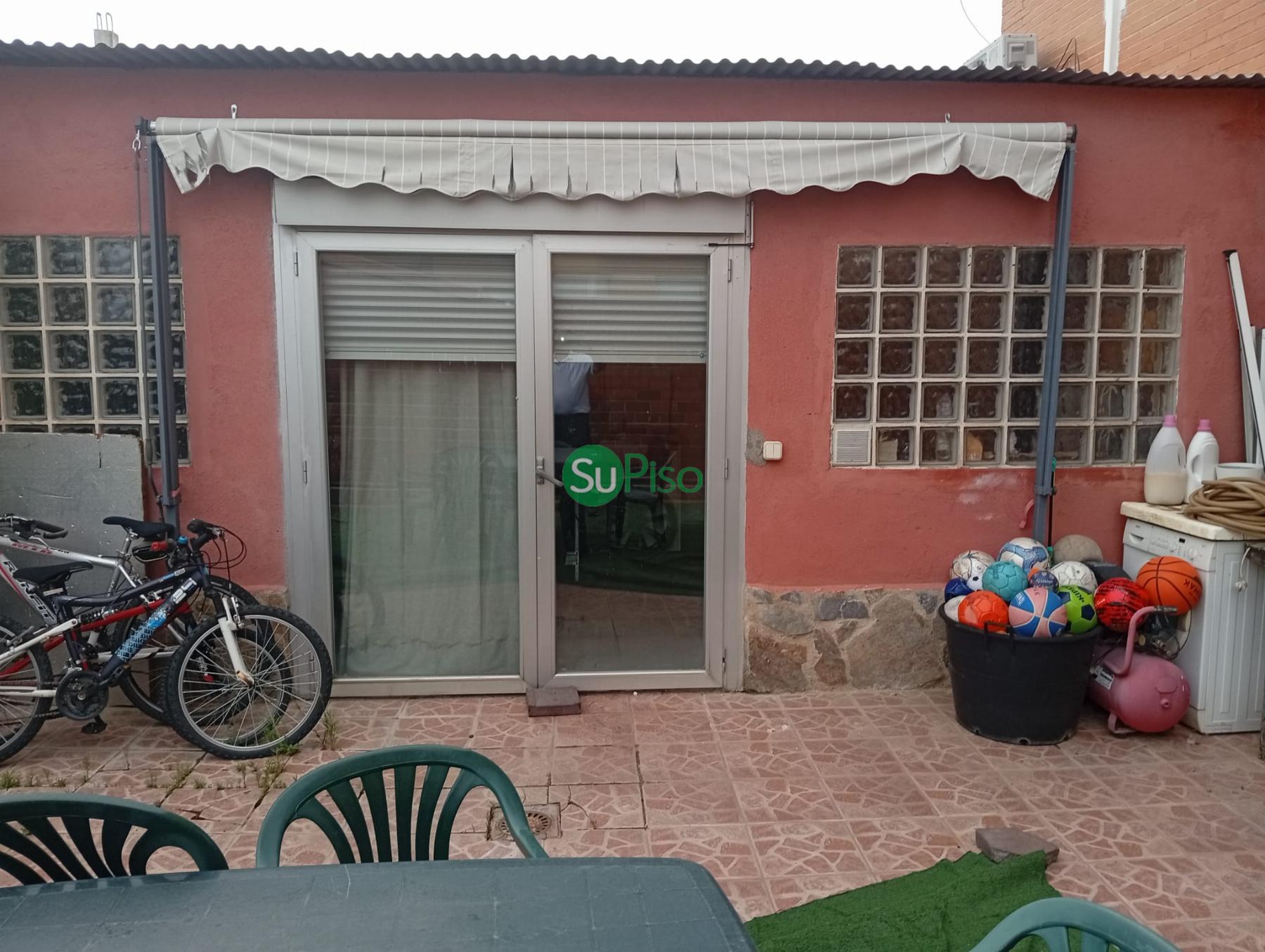 For sale of chalet in Borox