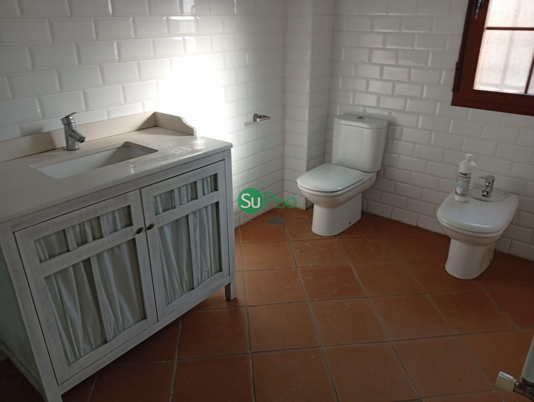 For sale of chalet in Yeles