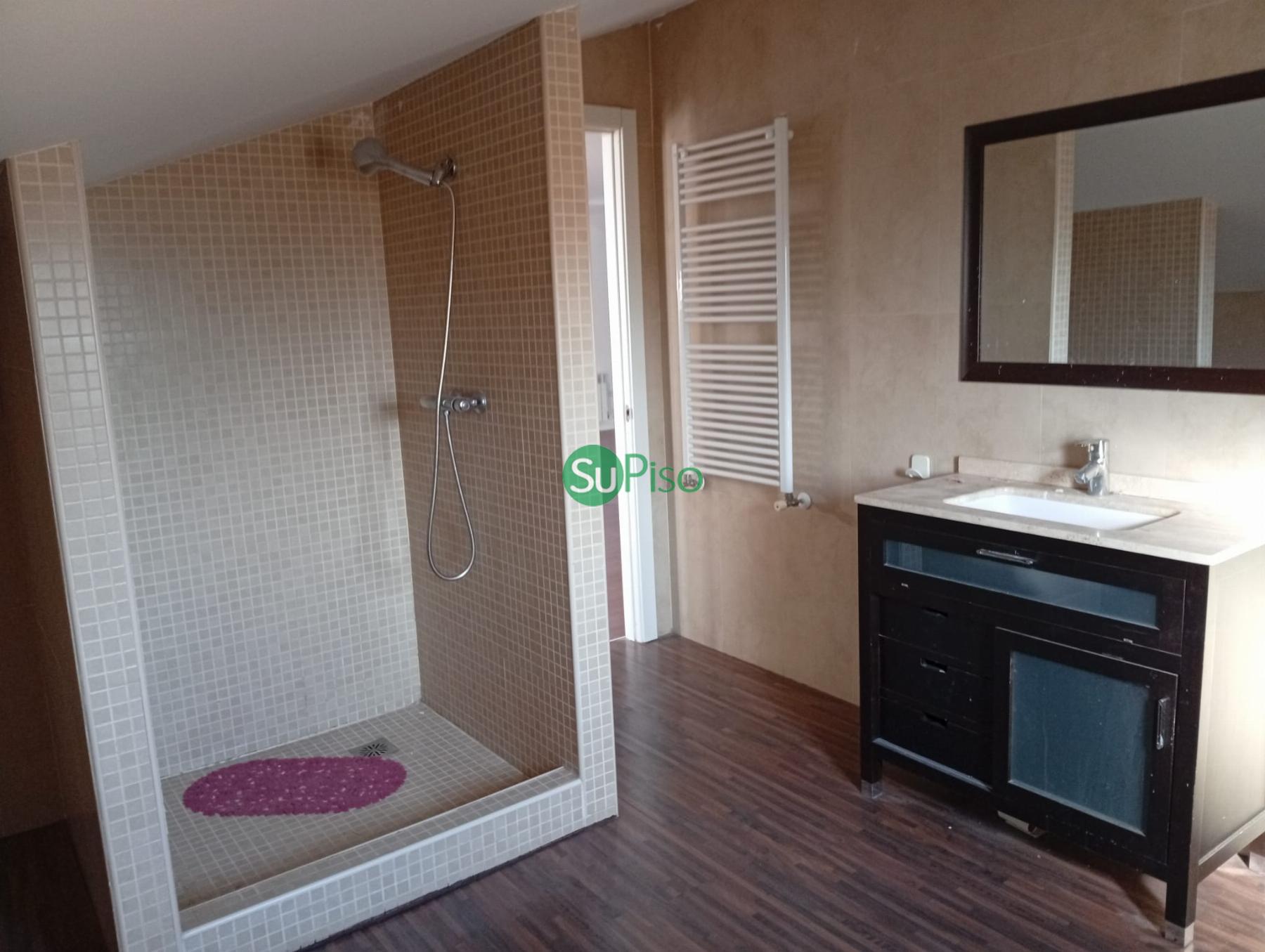 For sale of chalet in Yeles