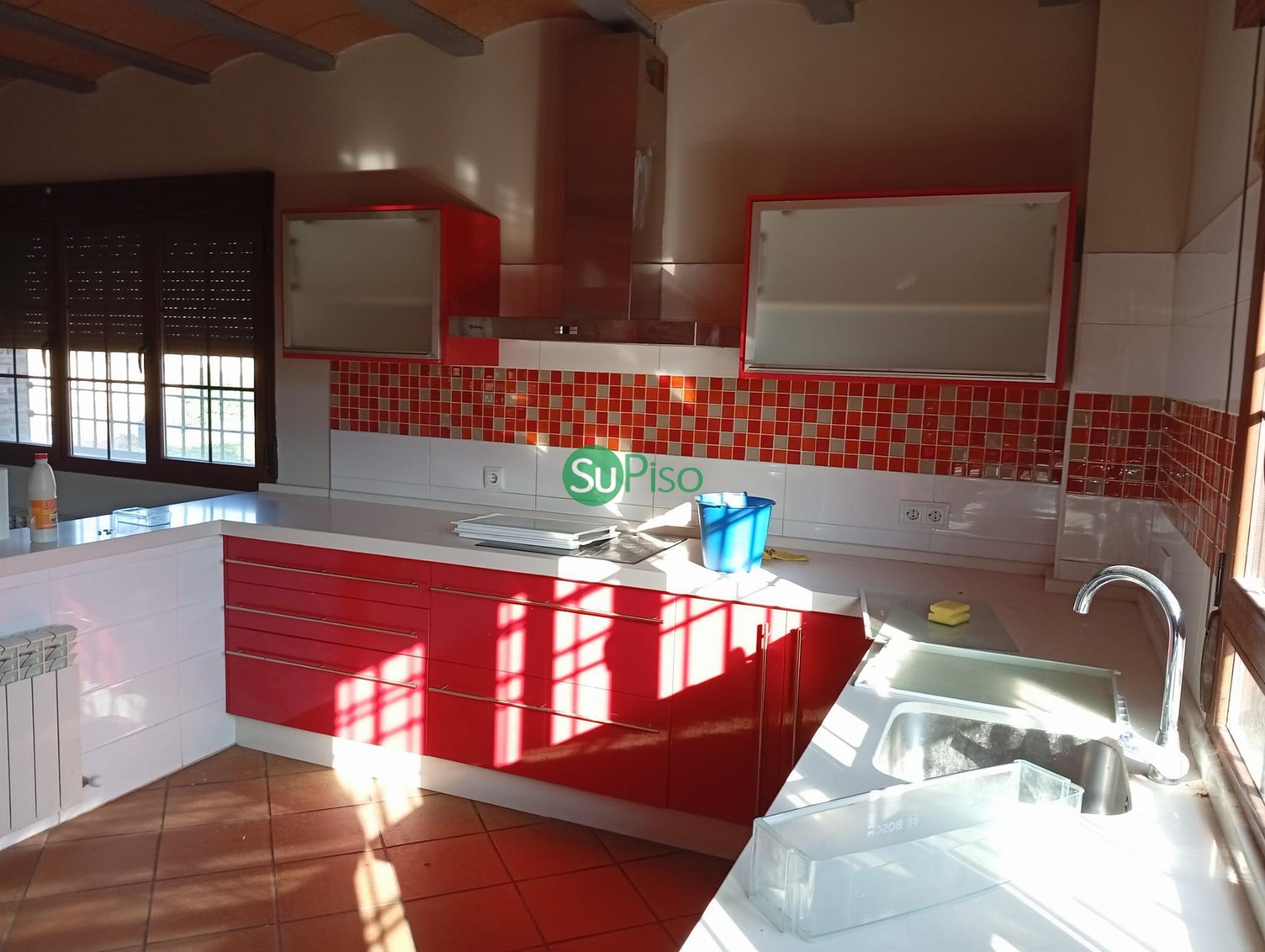 For sale of chalet in Yeles