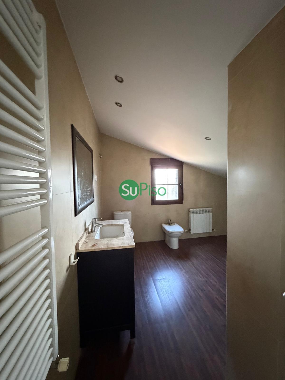 Venta de chalet en Yeles