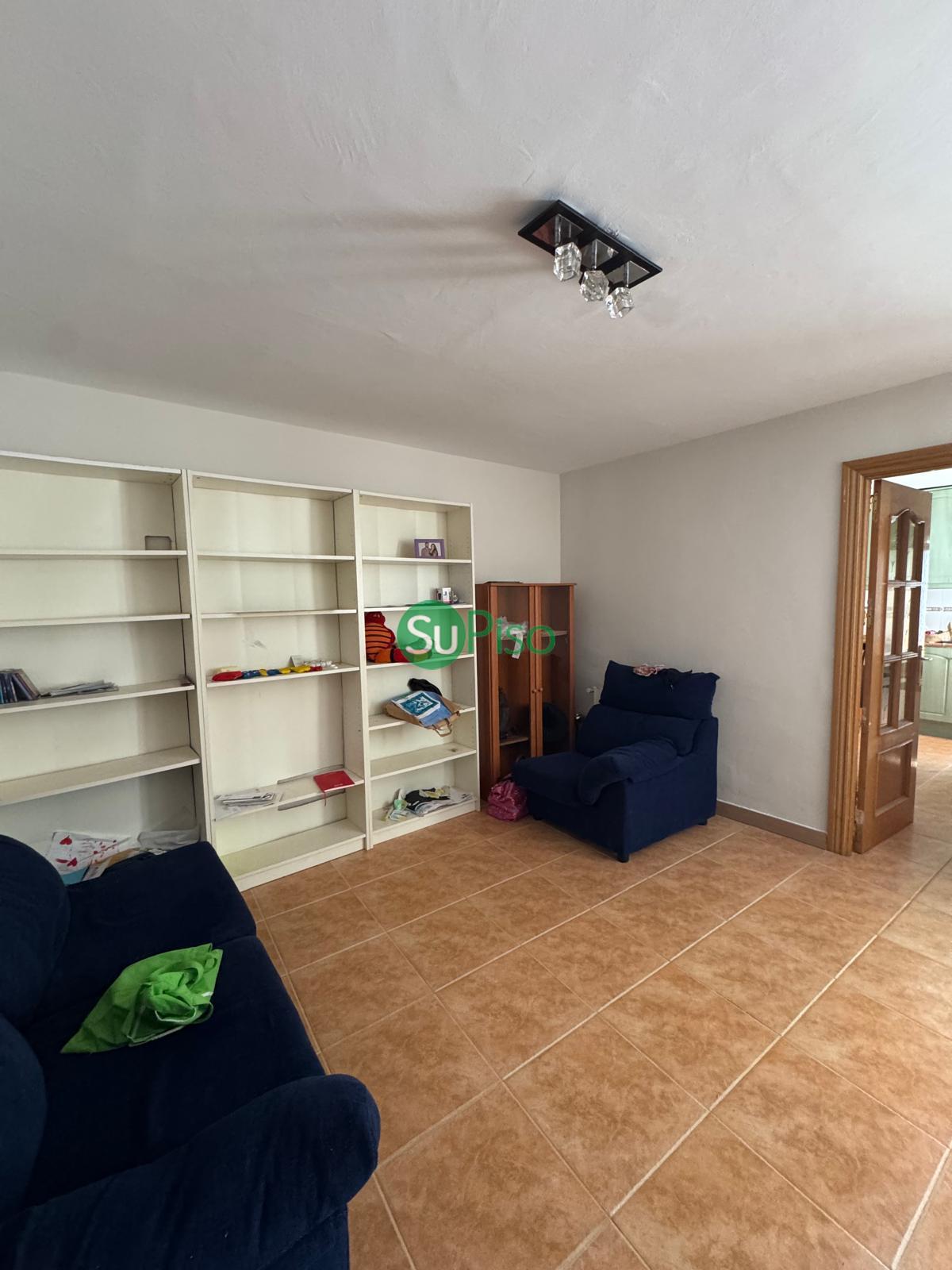 For sale of house in Cedillo del Condado