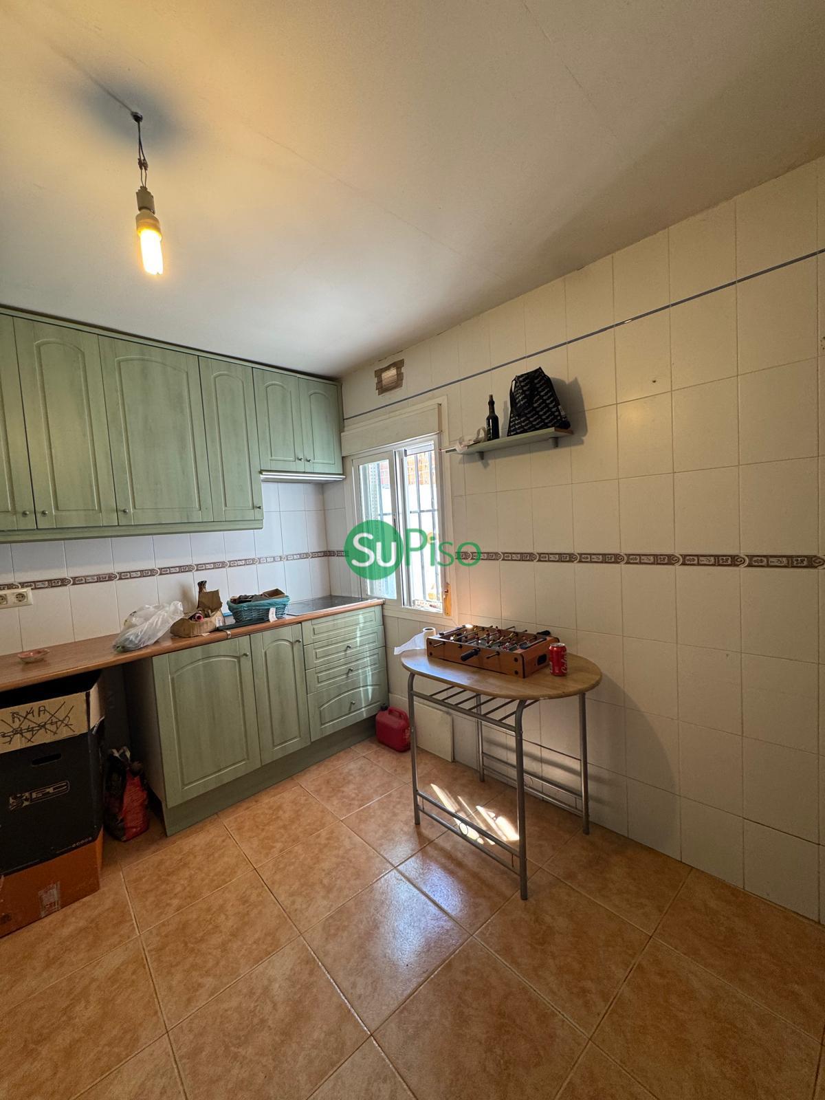 For sale of house in Cedillo del Condado