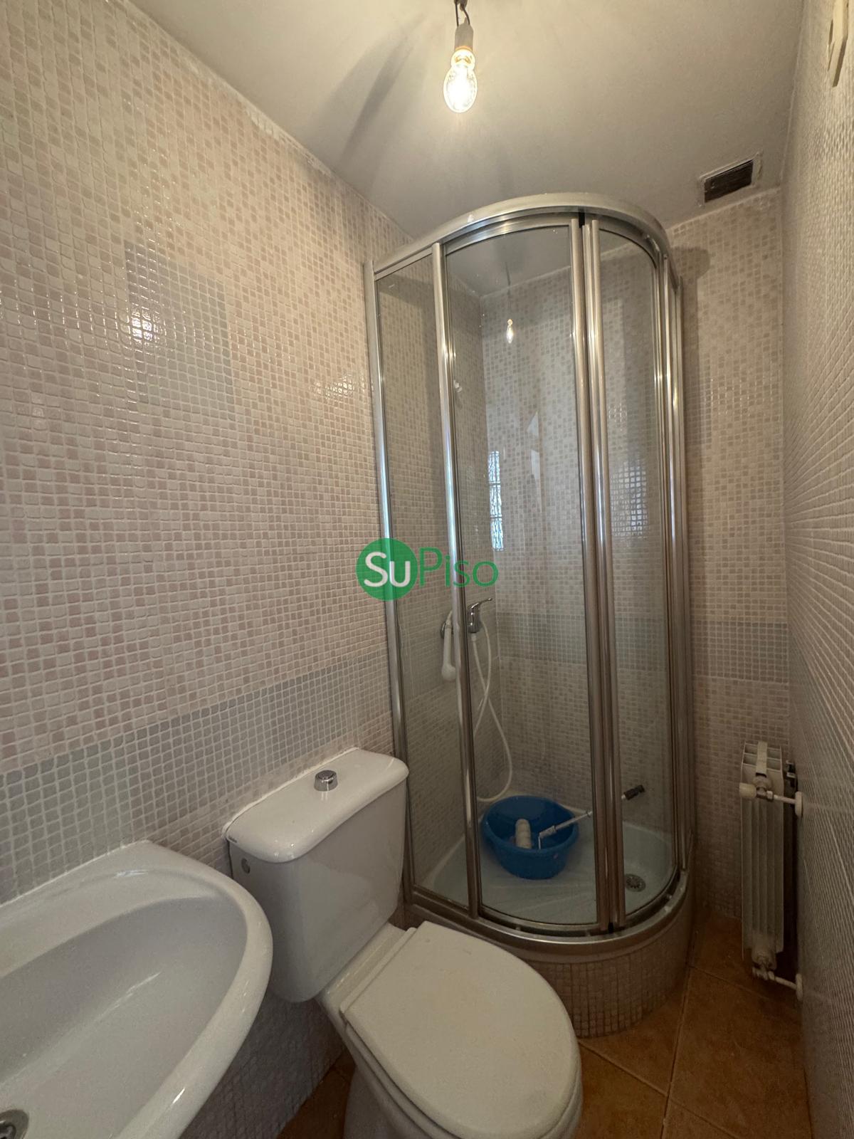 For sale of house in Cedillo del Condado