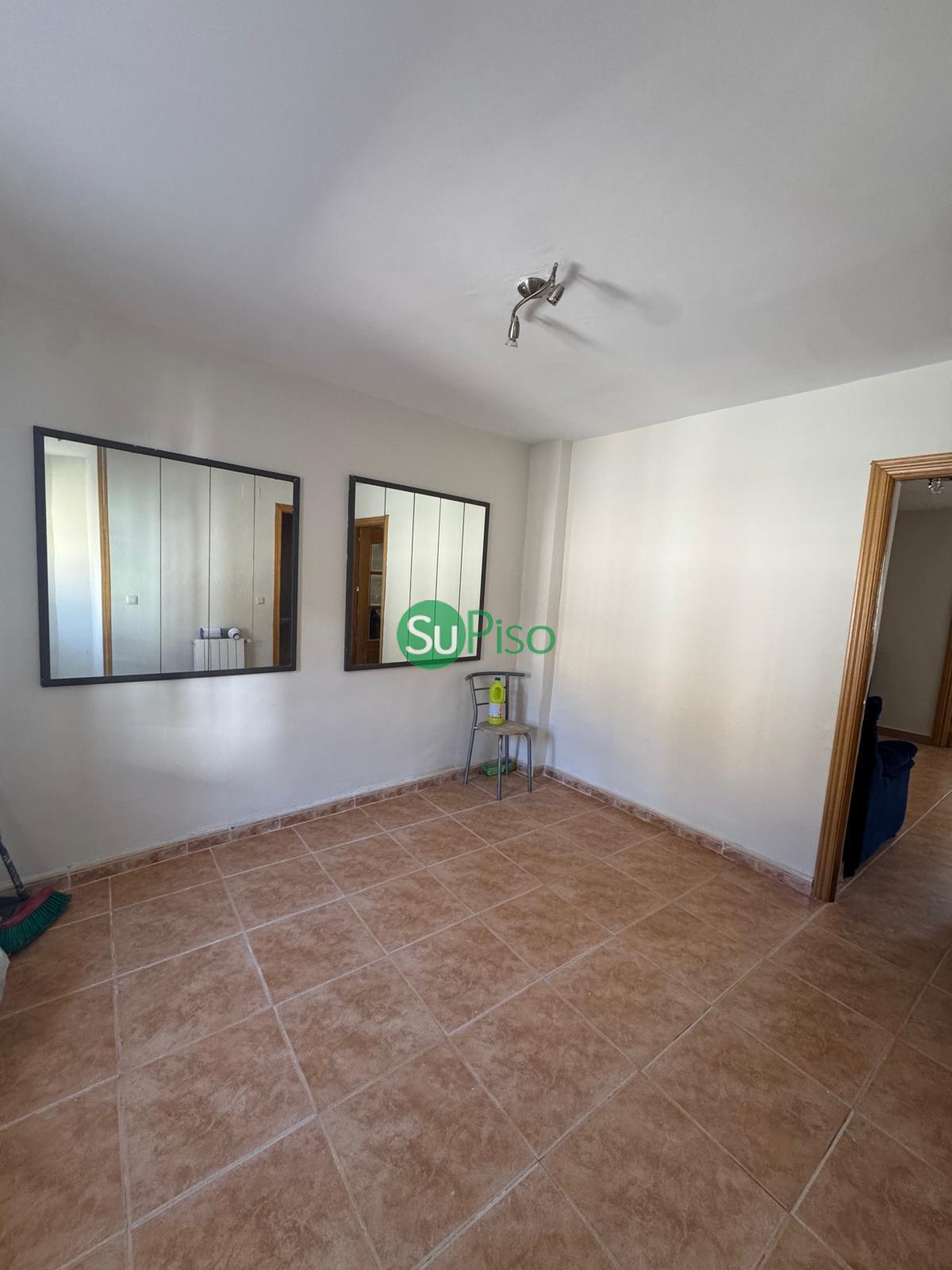 For sale of house in Cedillo del Condado