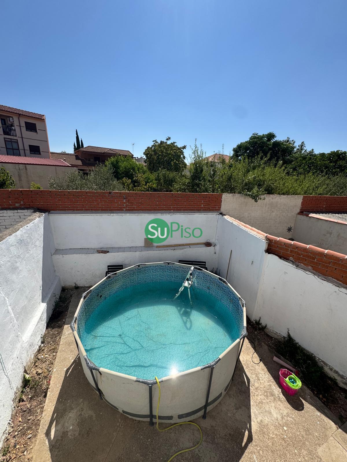 For sale of house in Cedillo del Condado