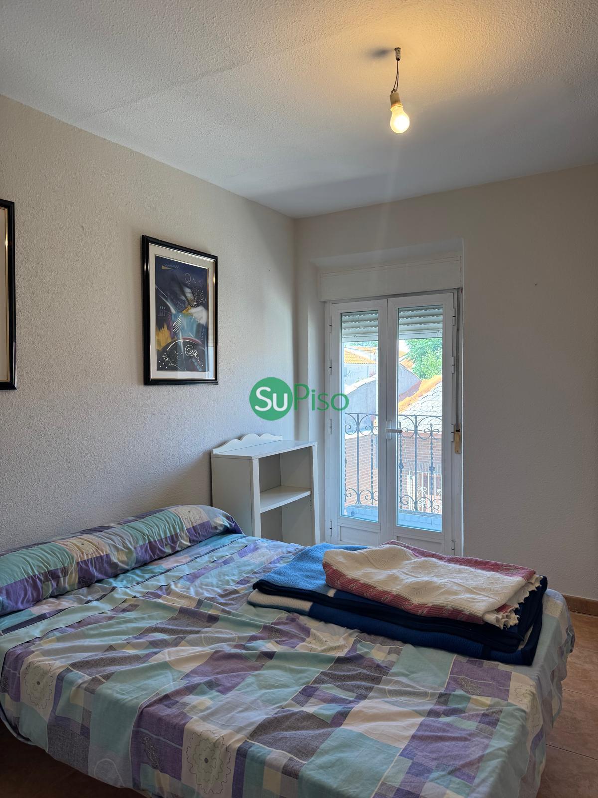 For sale of house in Cedillo del Condado