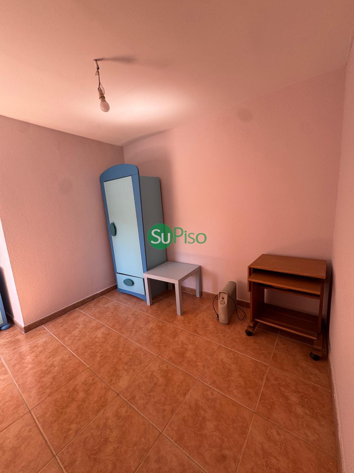 For sale of house in Cedillo del Condado