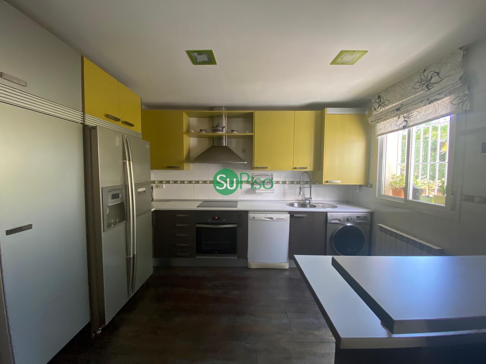 For sale of house in El Viso de San Juan