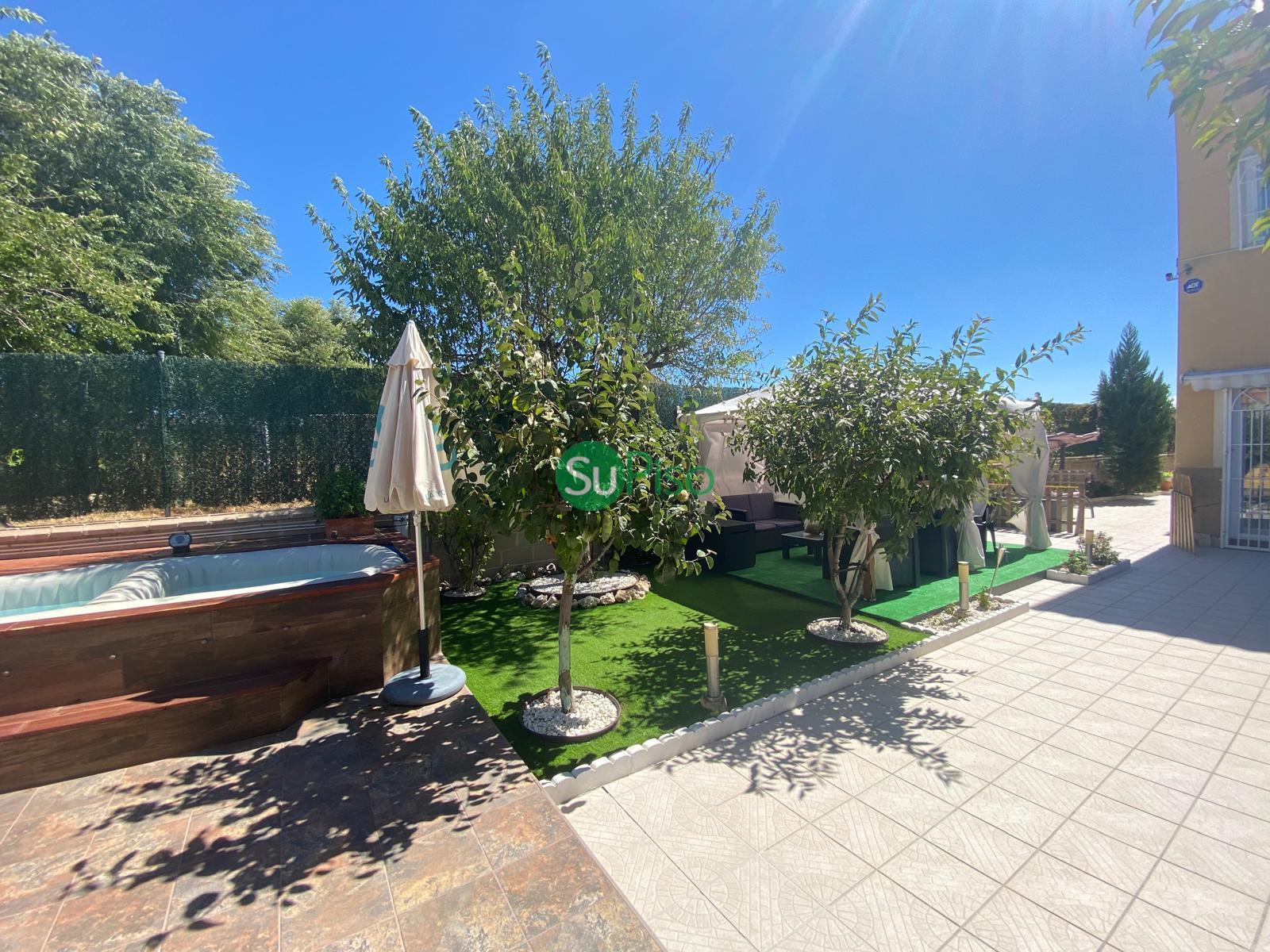For sale of house in El Viso de San Juan