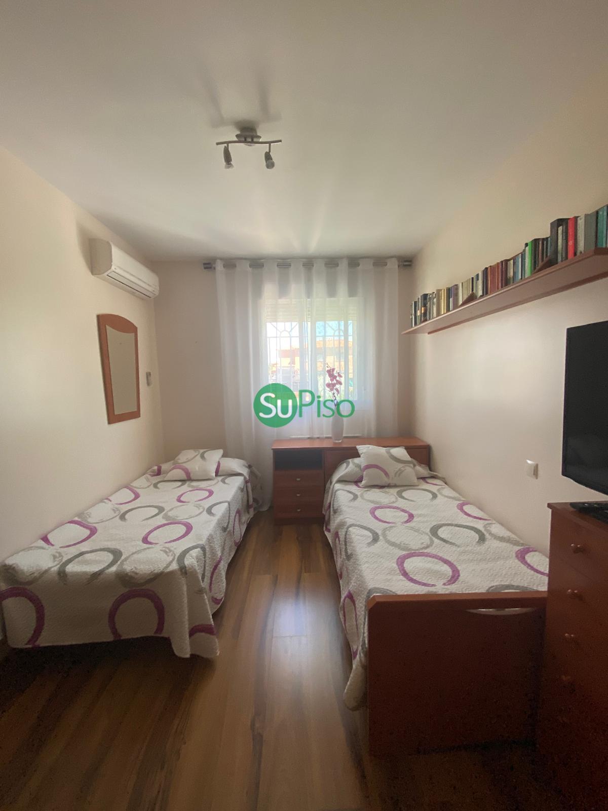 For sale of house in El Viso de San Juan
