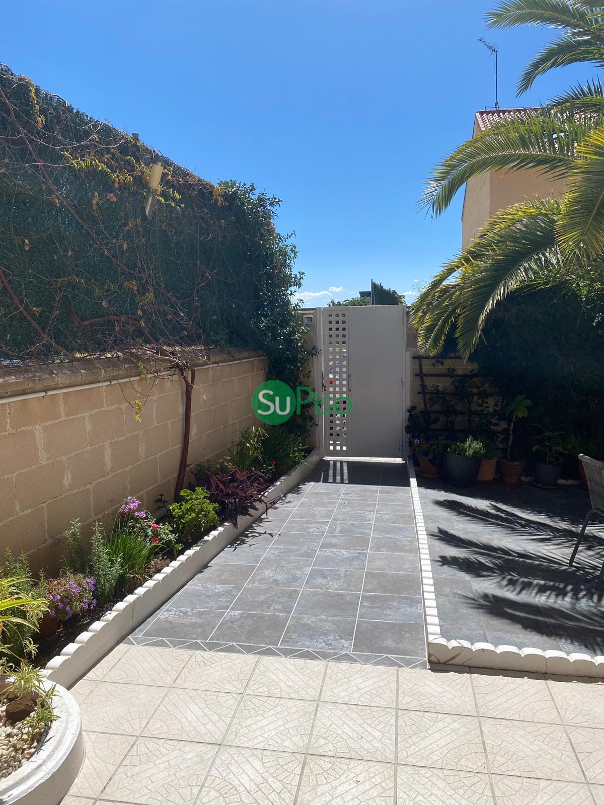 For sale of house in El Viso de San Juan