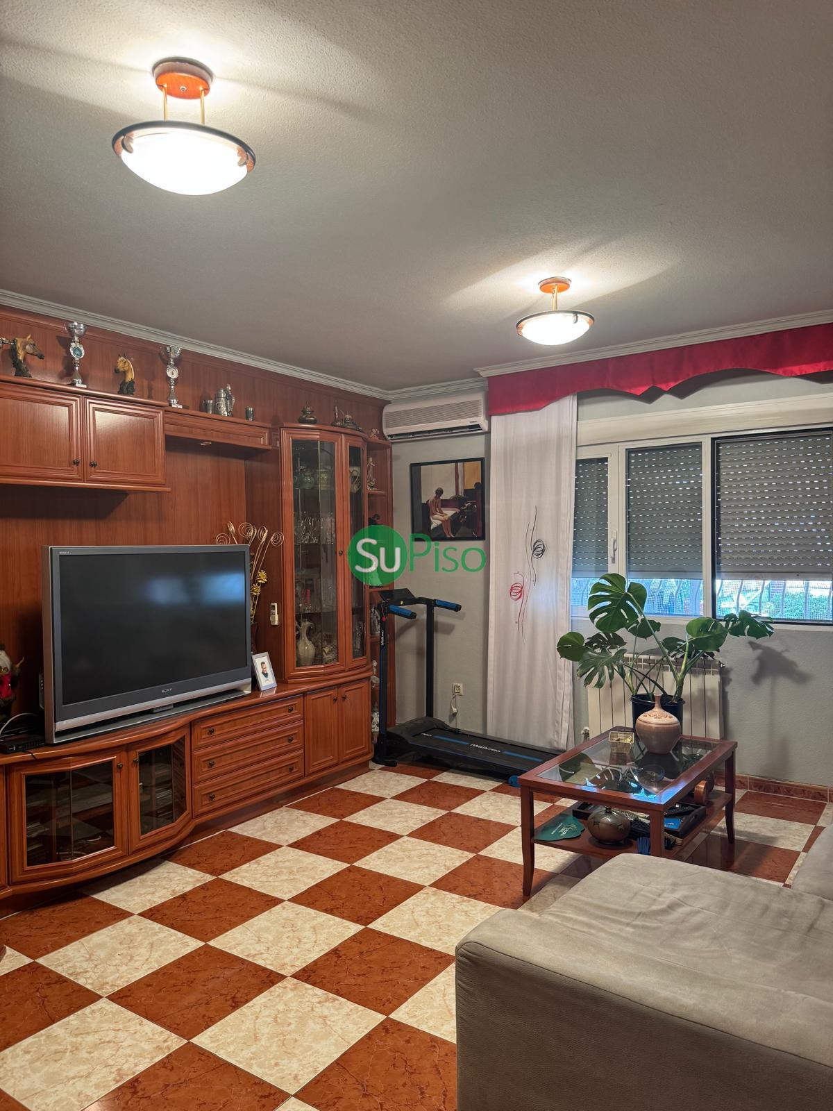For sale of chalet in Yeles
