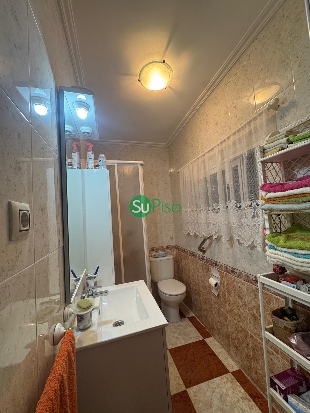 For sale of chalet in Yeles