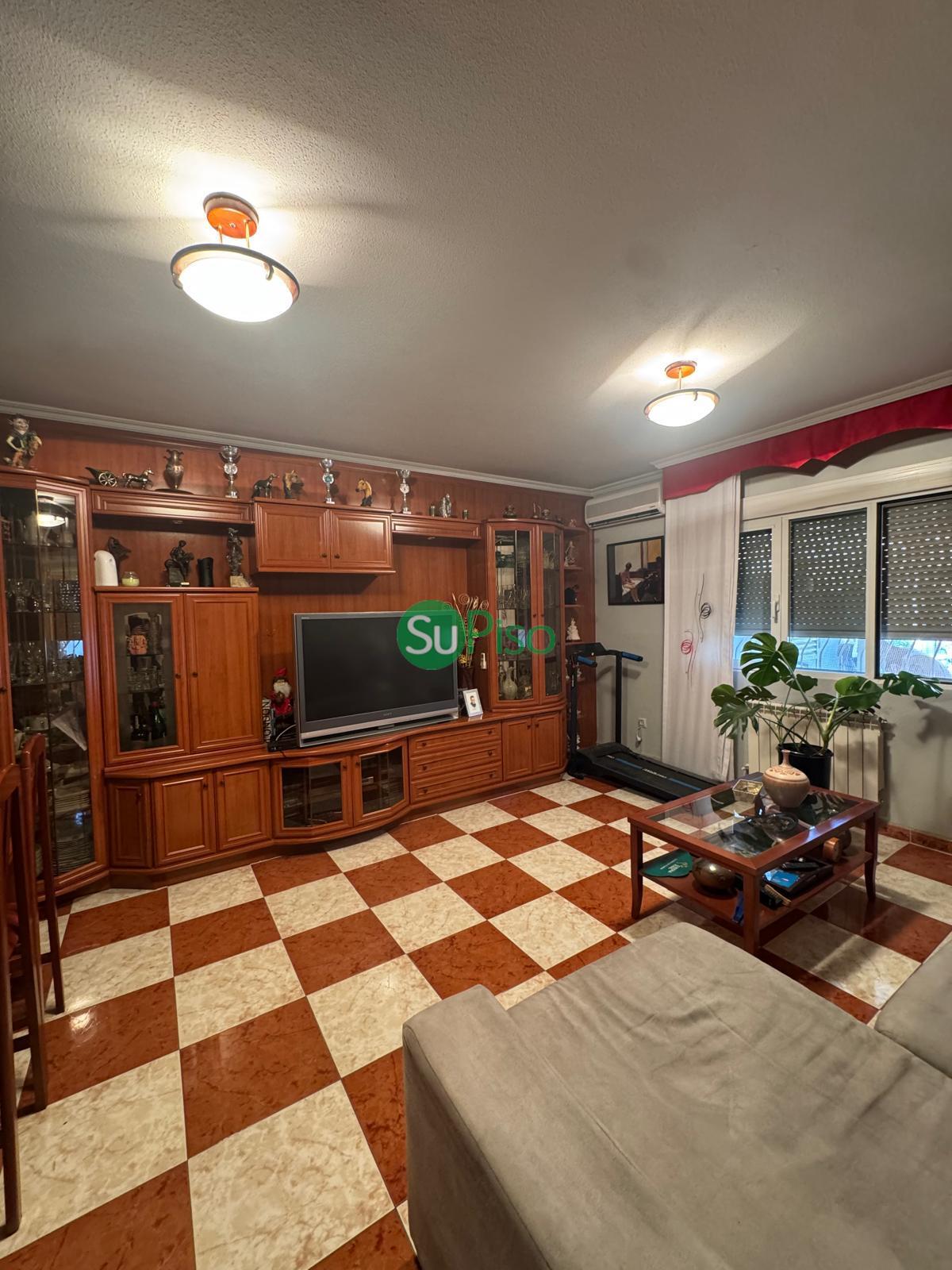 For sale of chalet in Yeles
