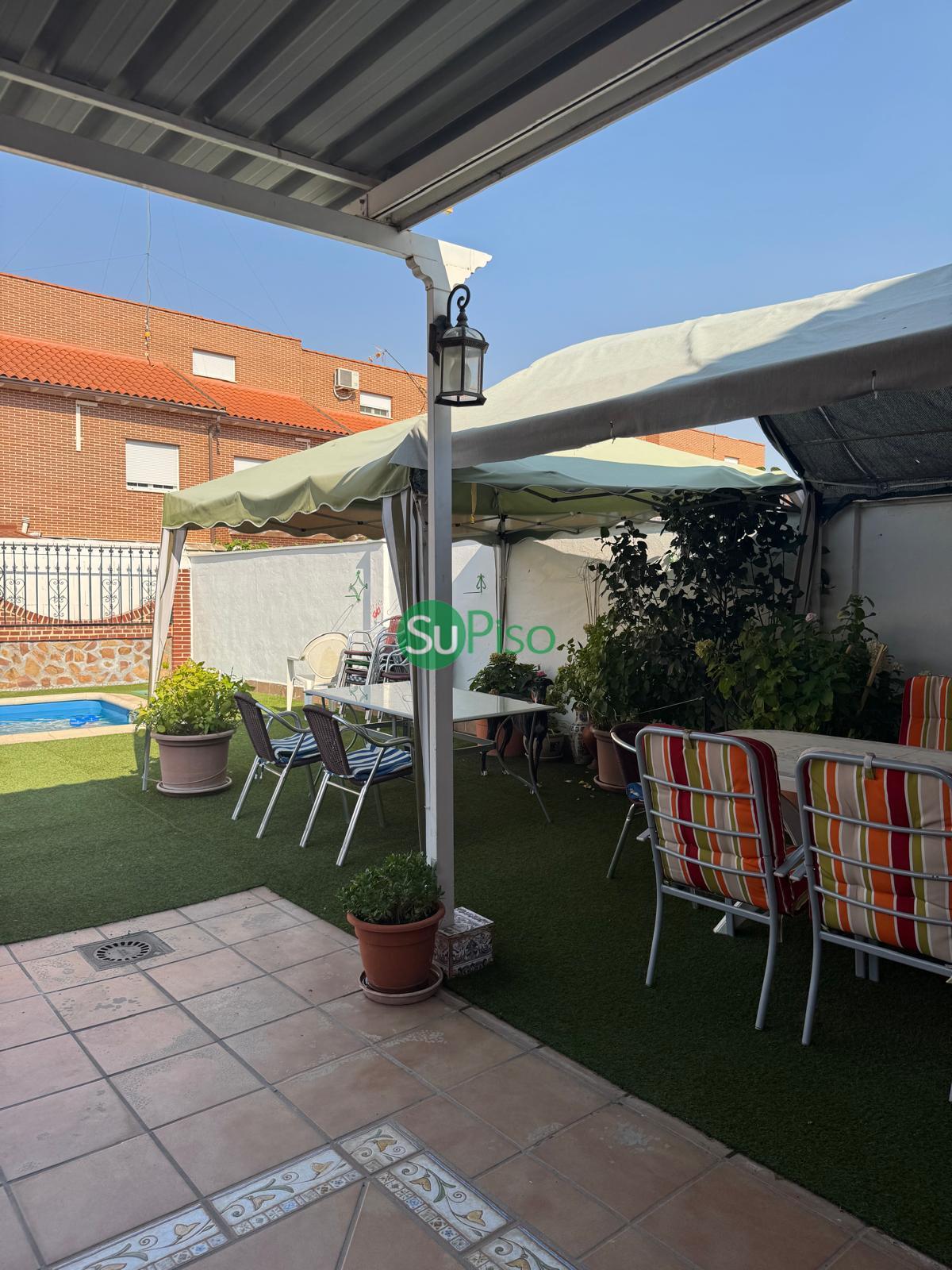For sale of chalet in Yeles