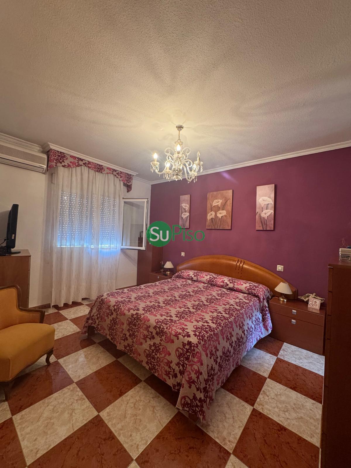 For sale of chalet in Yeles