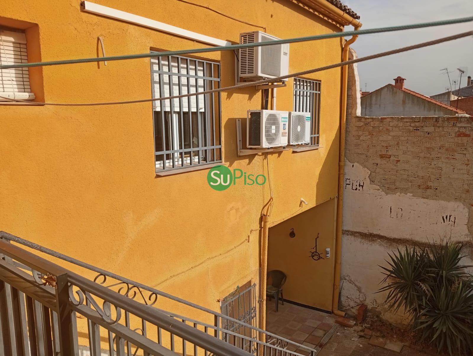 For sale of land in Yuncos