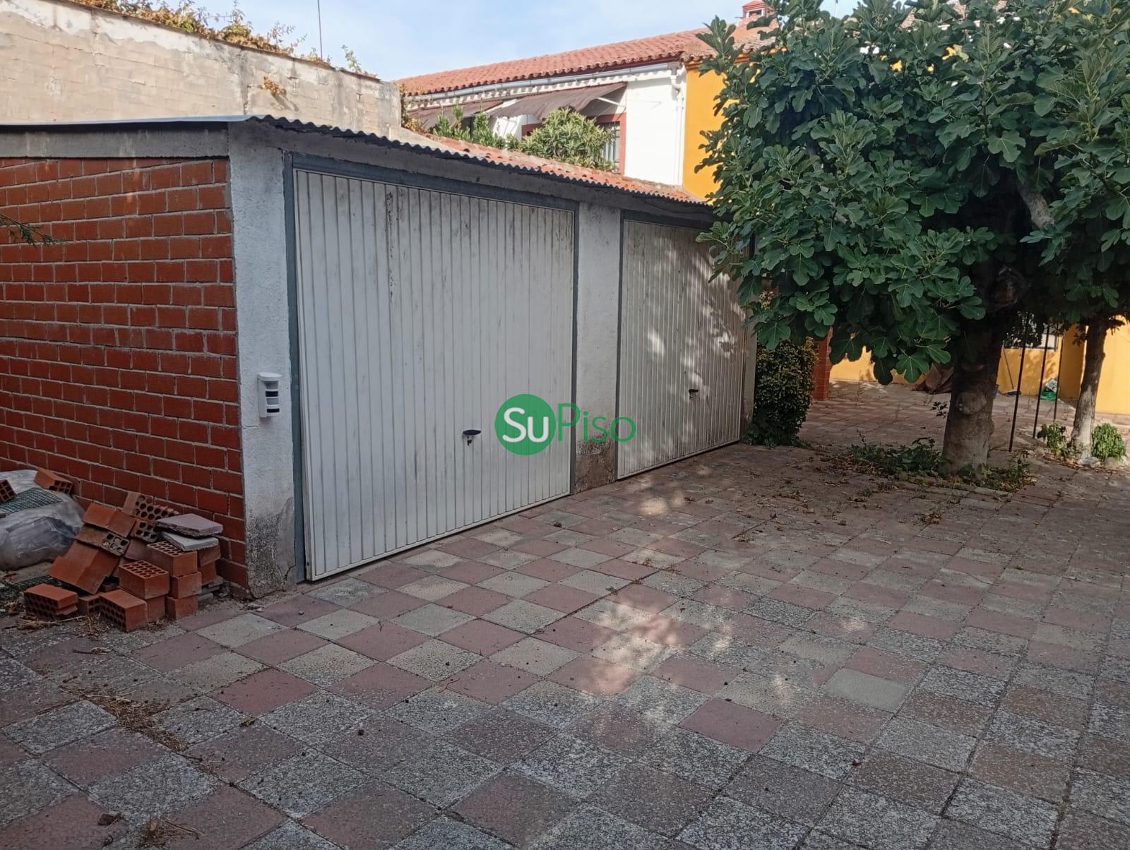 For sale of land in Yuncos