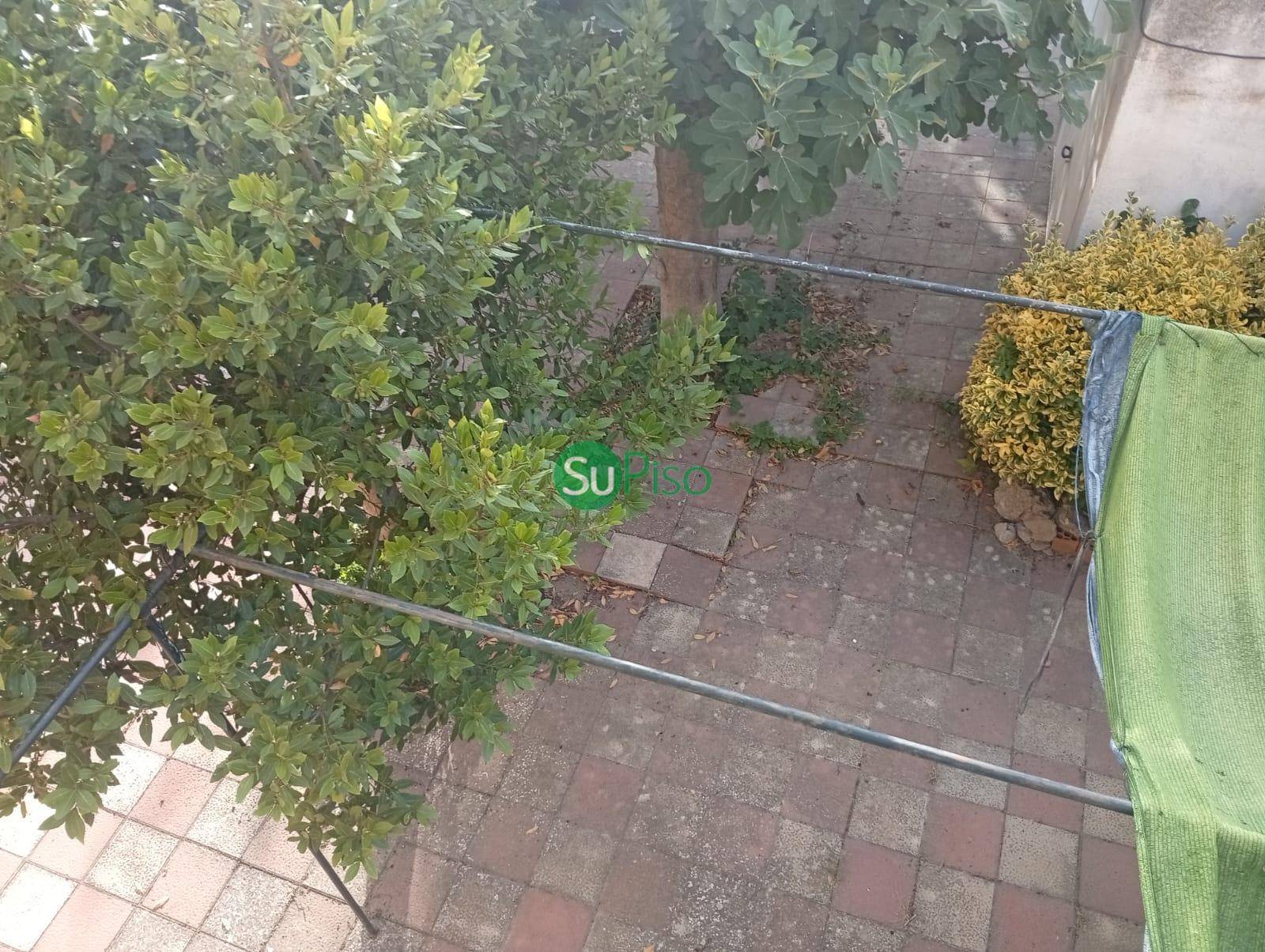 For sale of land in Yuncos