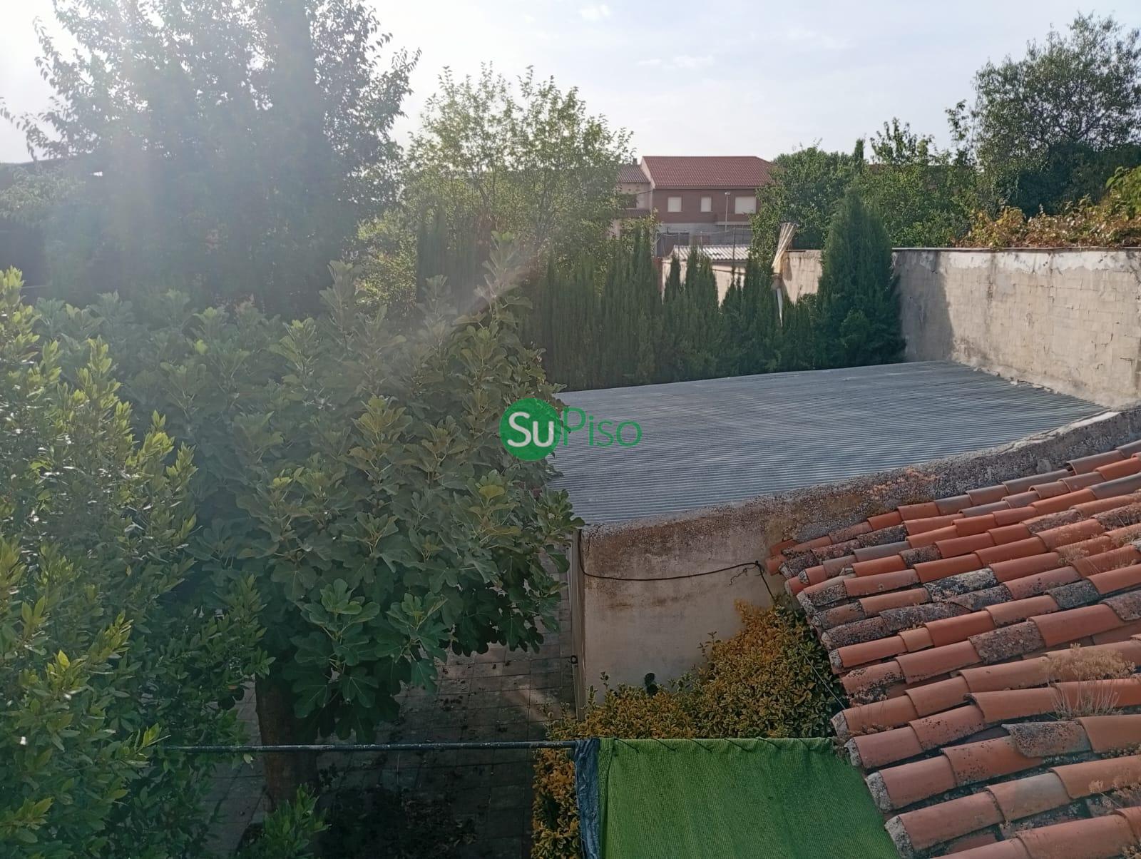 For sale of land in Yuncos