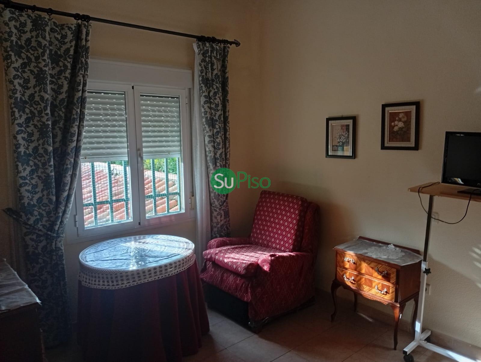 For sale of land in Yuncos