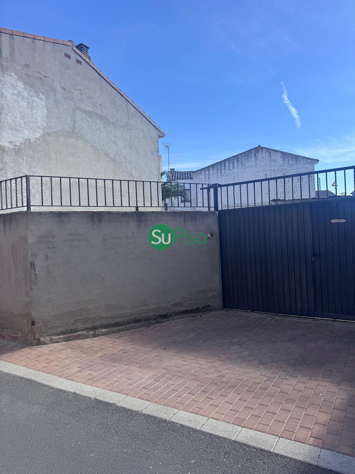 Venta de terreno en Cedillo del Condado