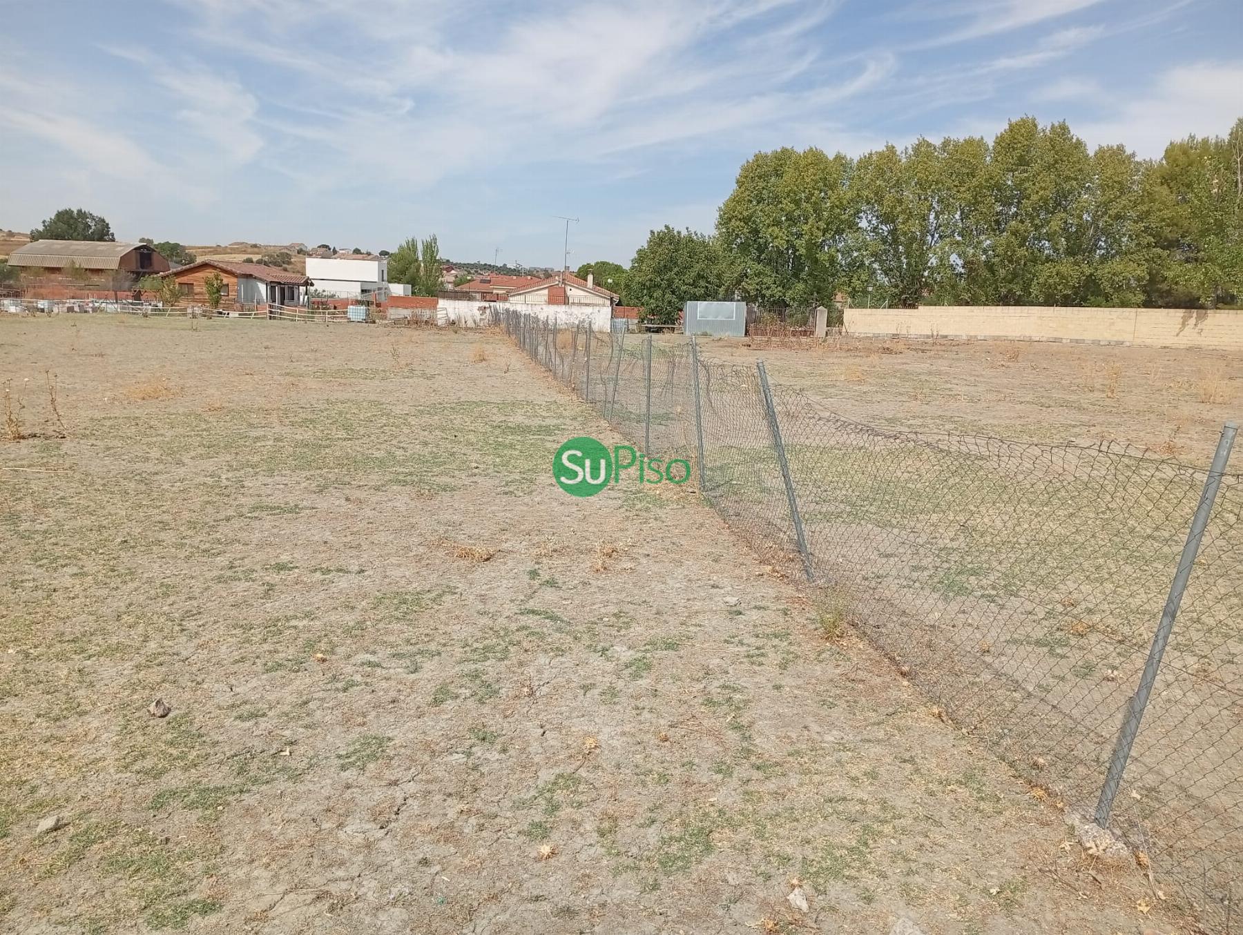 Venta de terreno en Yeles