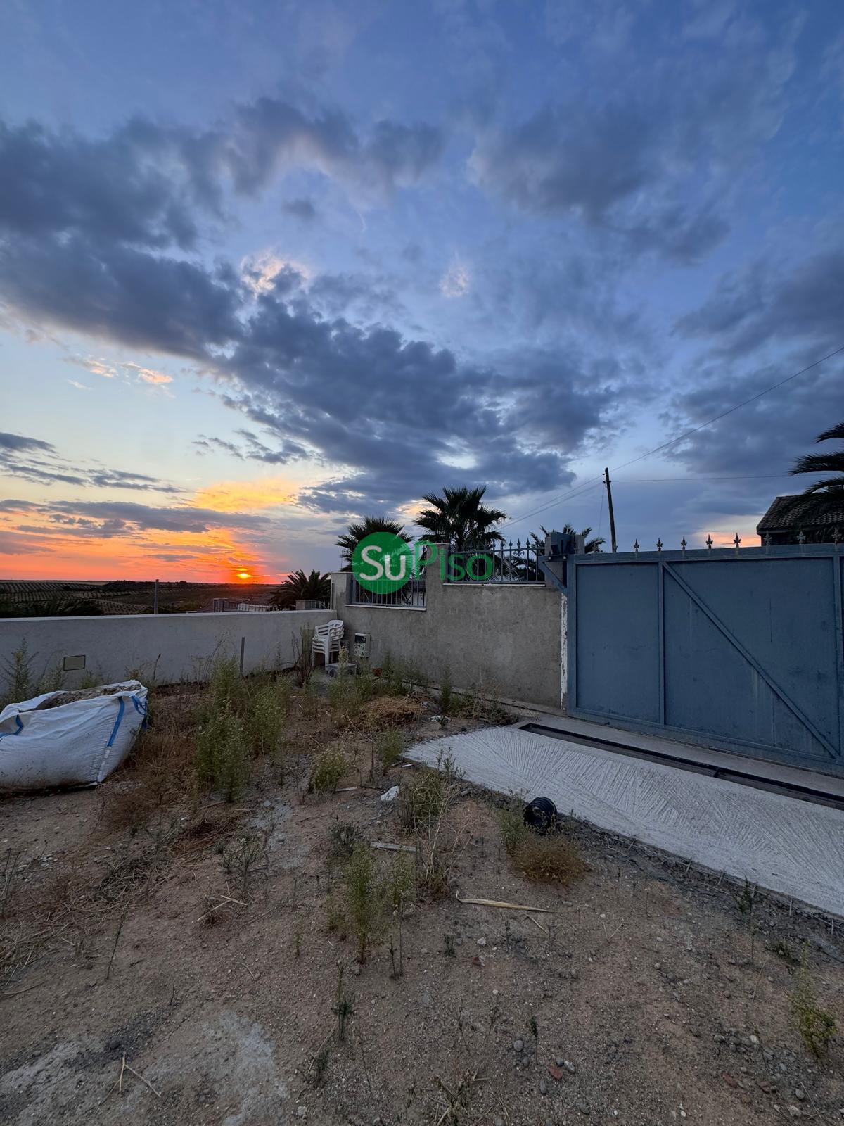 Venta de terreno en Cedillo del Condado