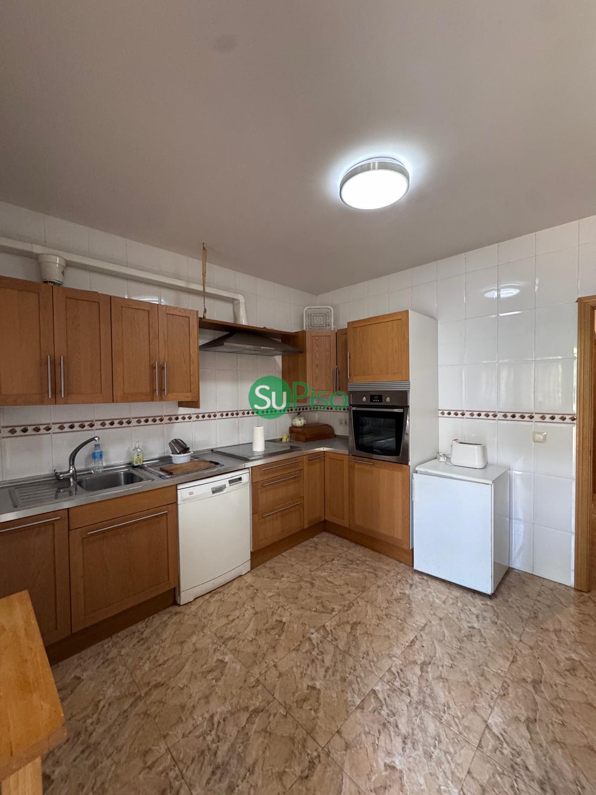 For sale of chalet in Yeles