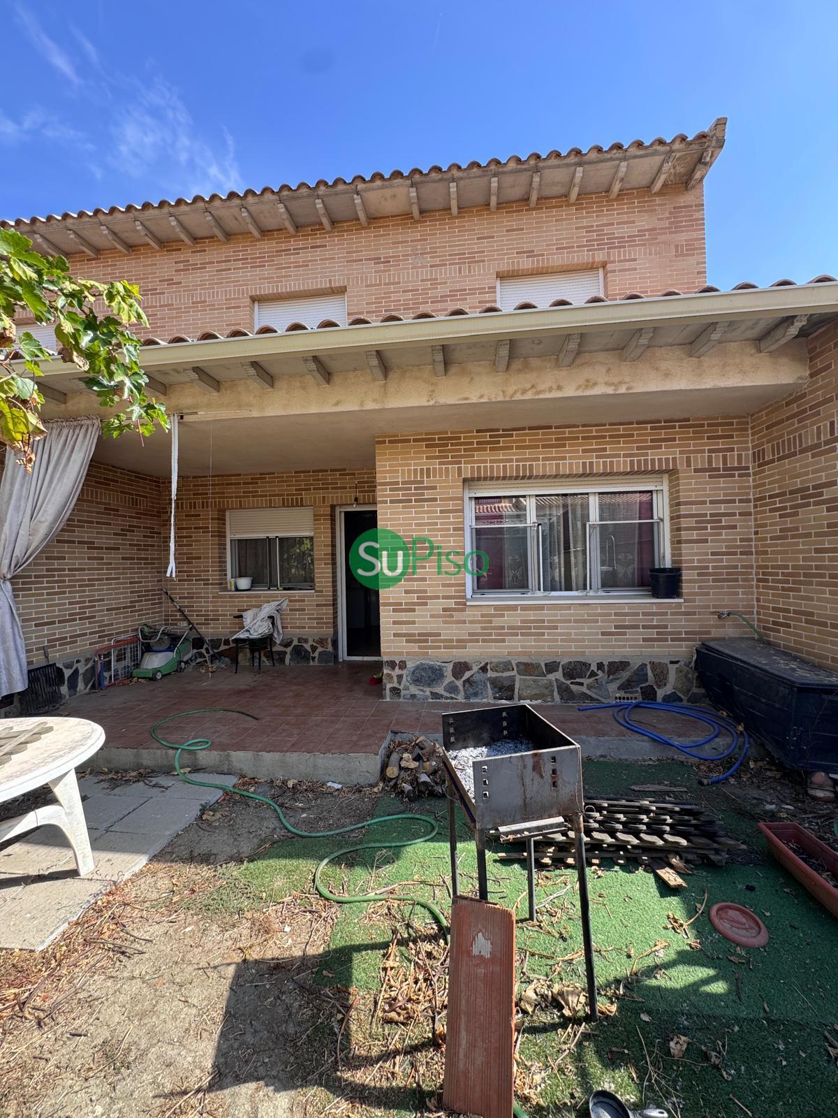 For sale of chalet in Yeles