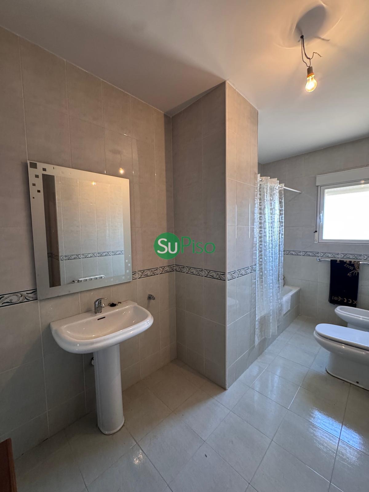 For sale of chalet in Yeles