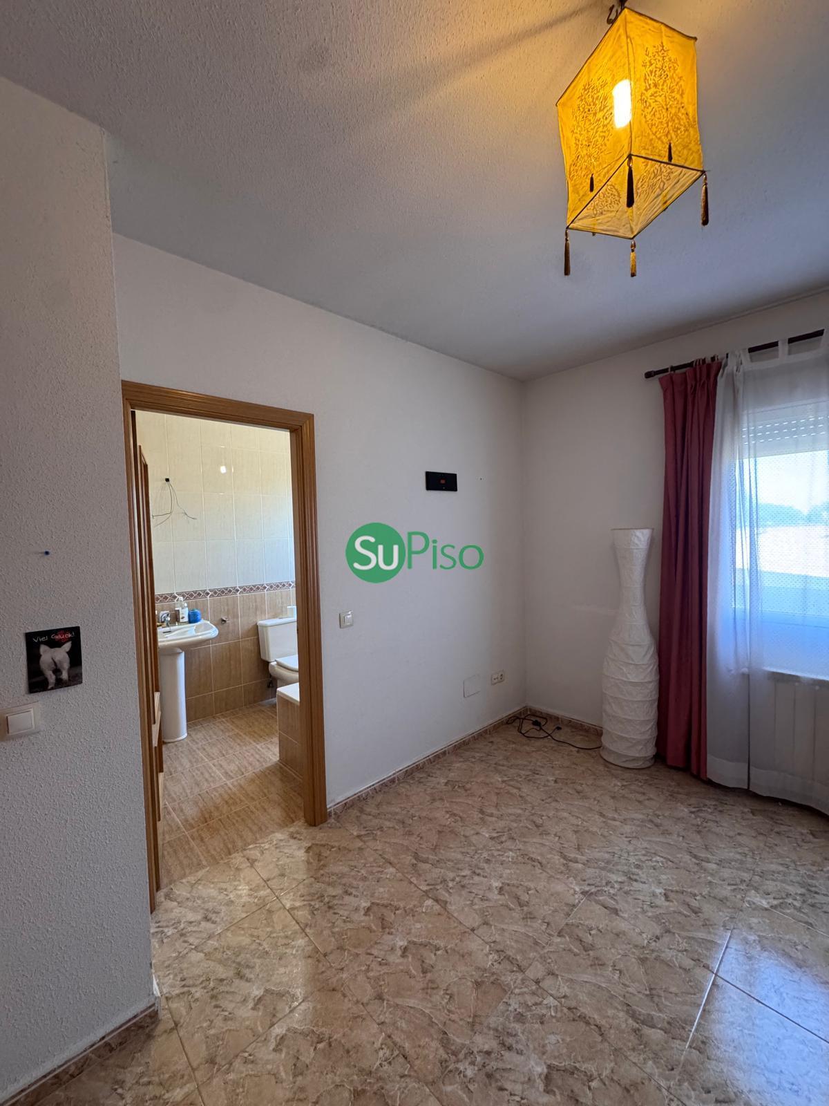 For sale of chalet in Yeles