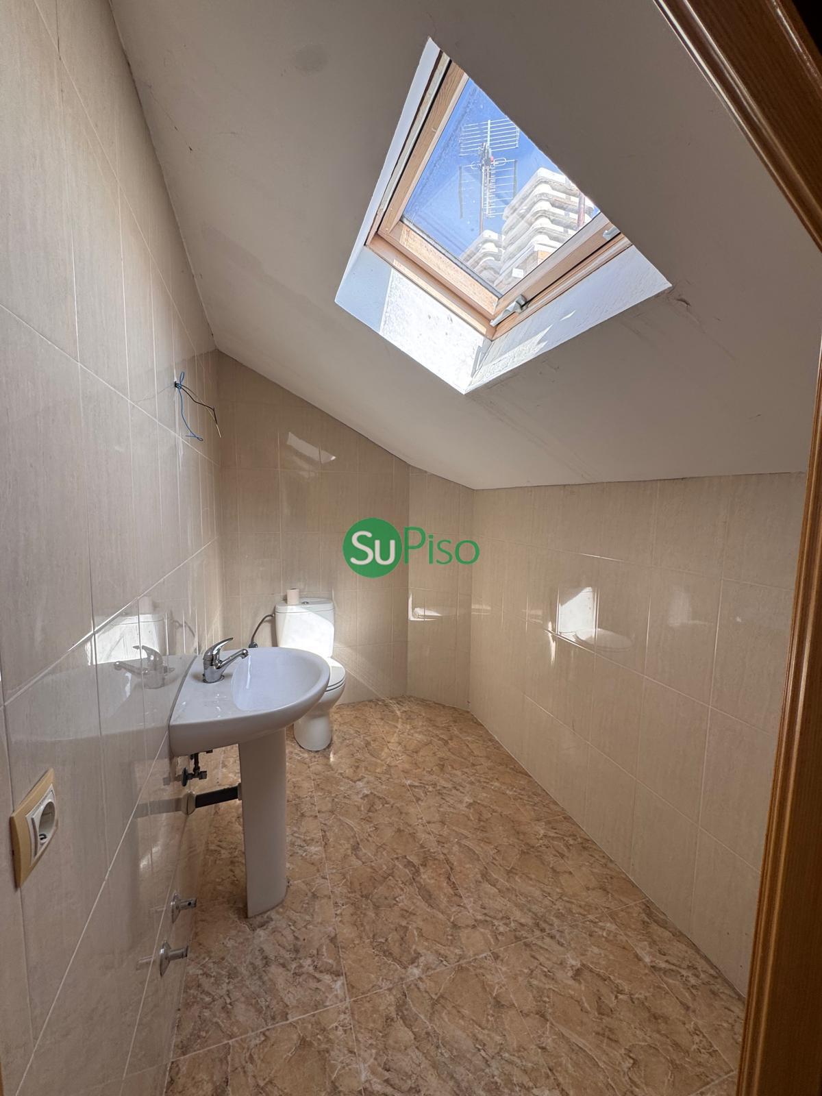 For sale of chalet in Yeles