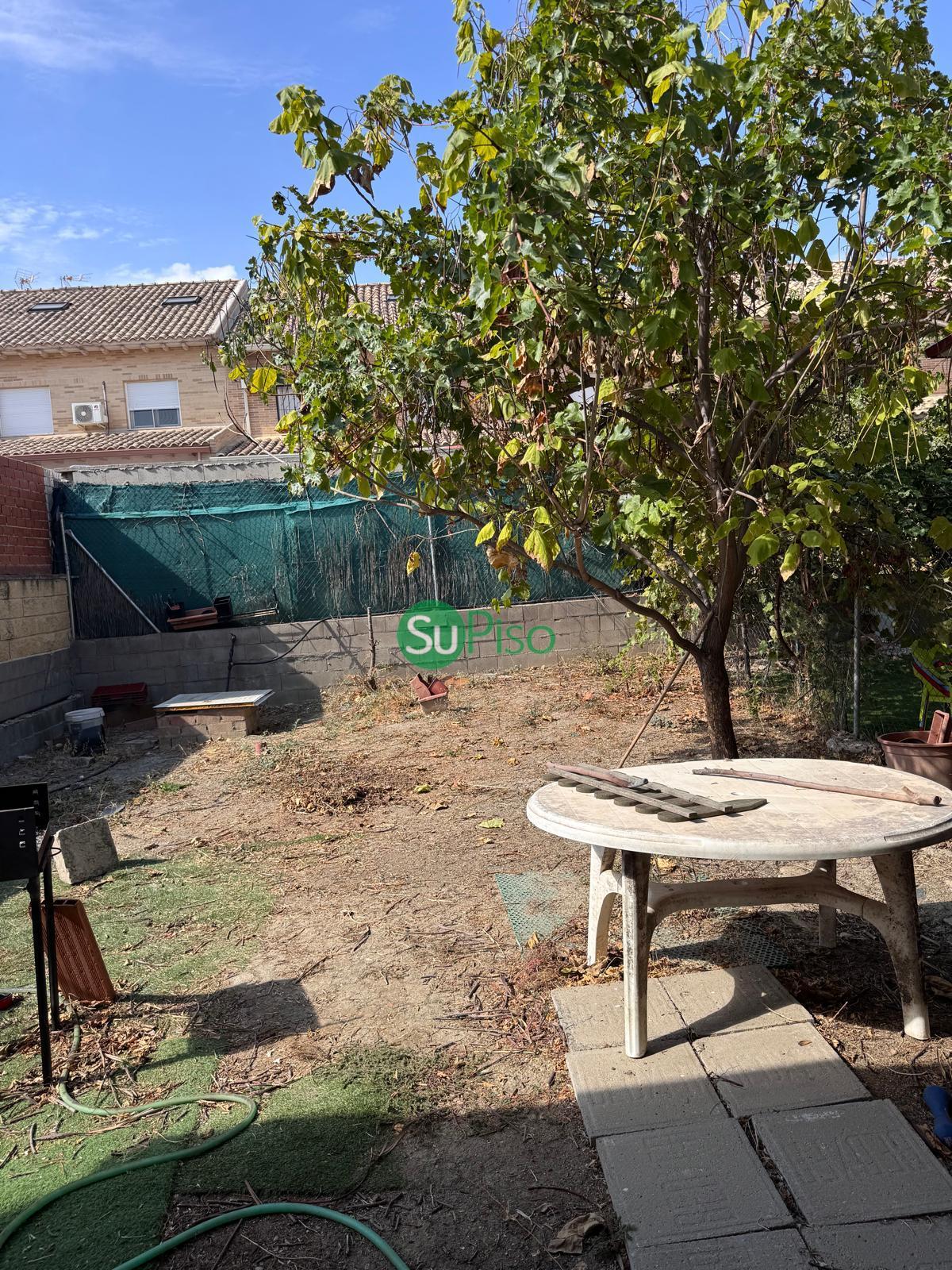 For sale of chalet in Yeles