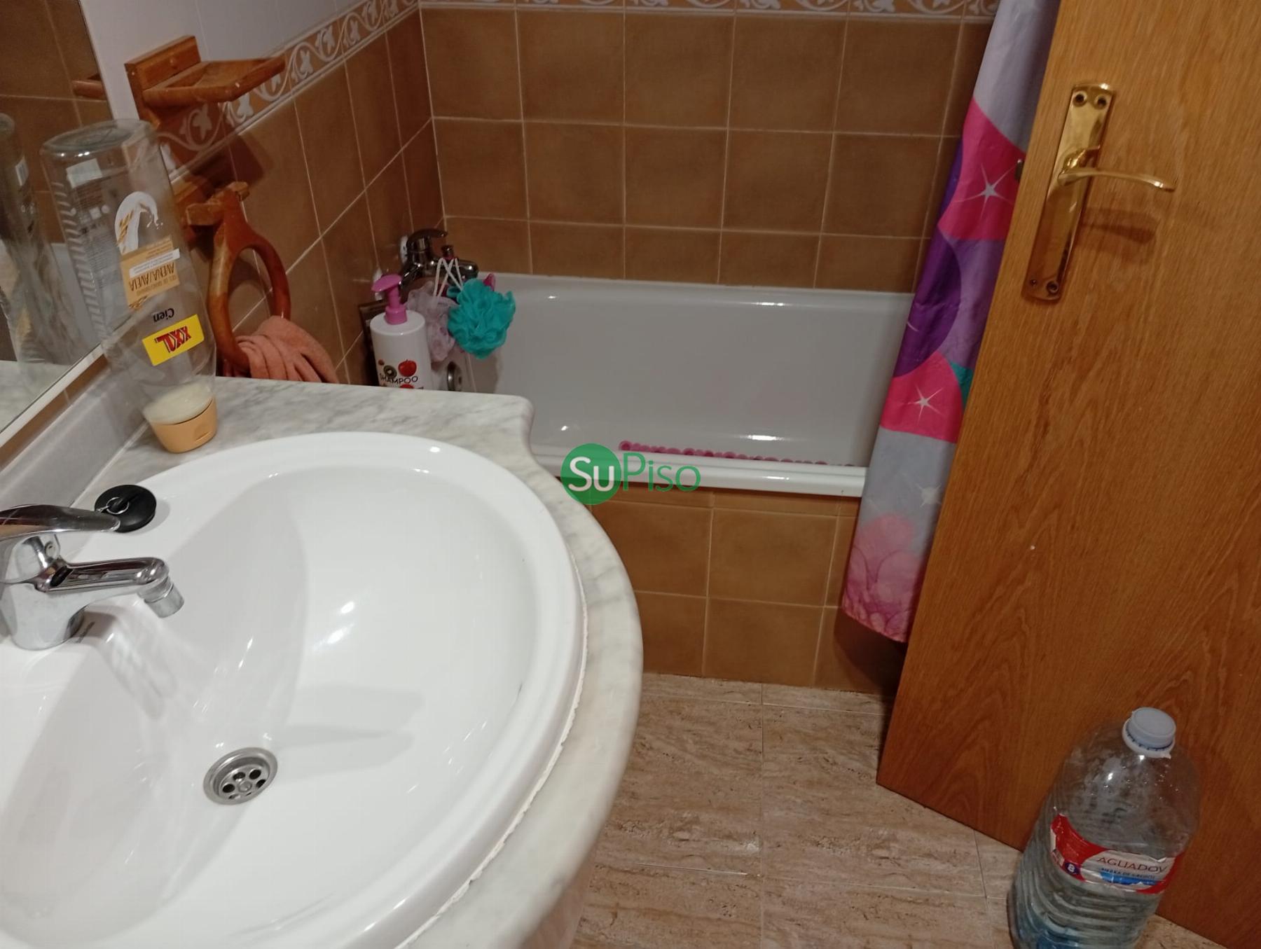 Venta de piso en Cobeja