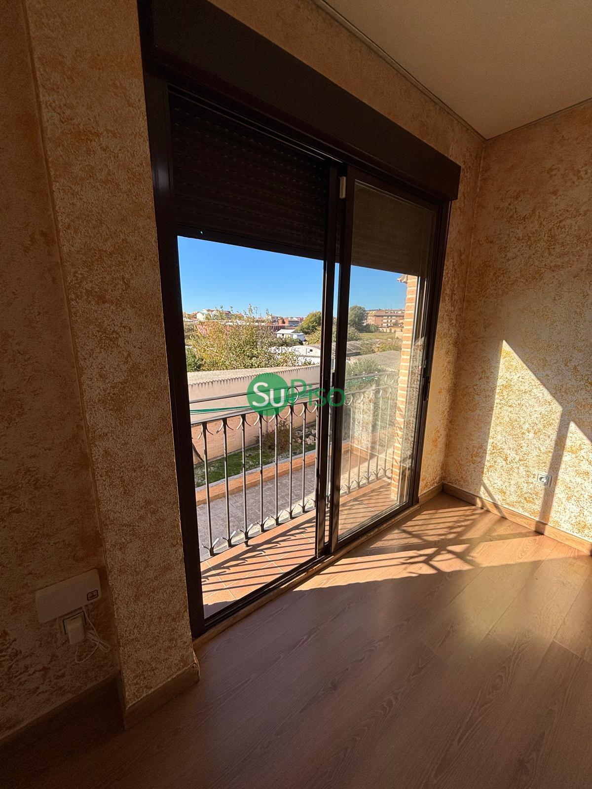 Venta de piso en Cedillo del Condado