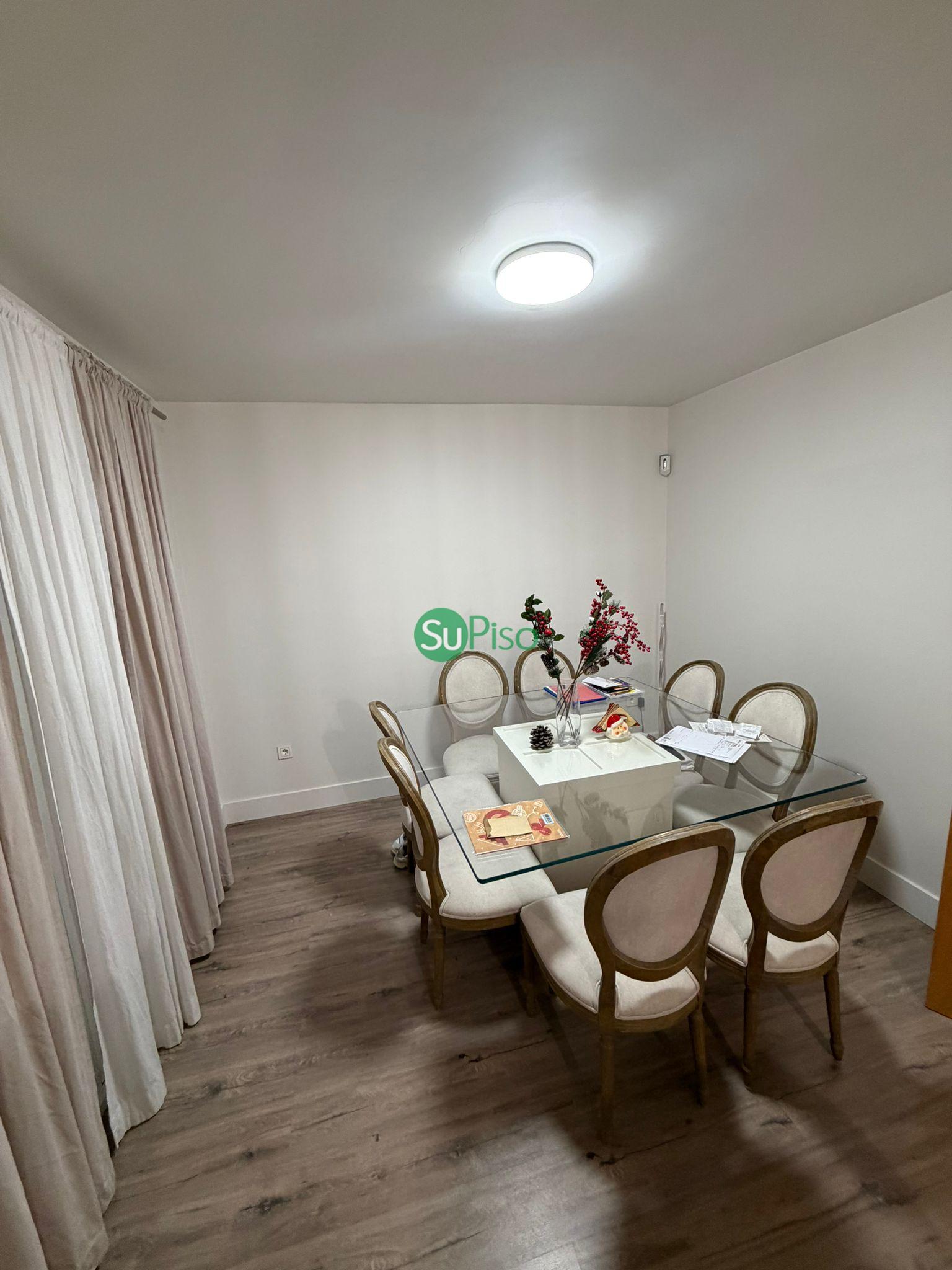 Venta de chalet en Yeles