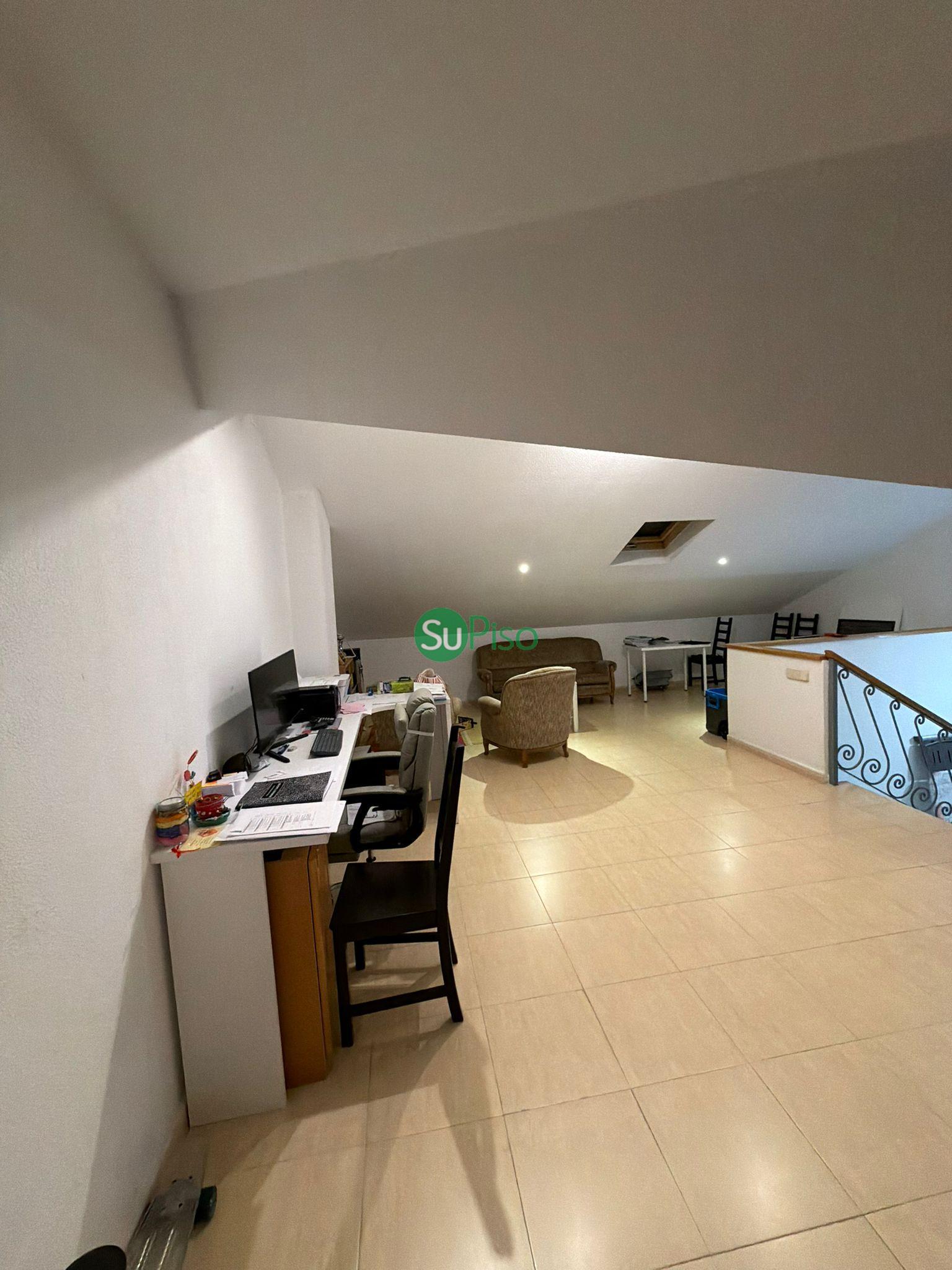 Venta de chalet en Yeles