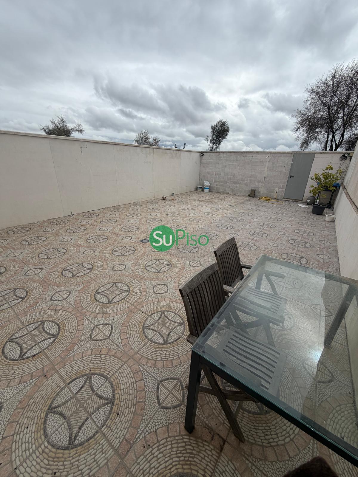 Venta de chalet en Yeles