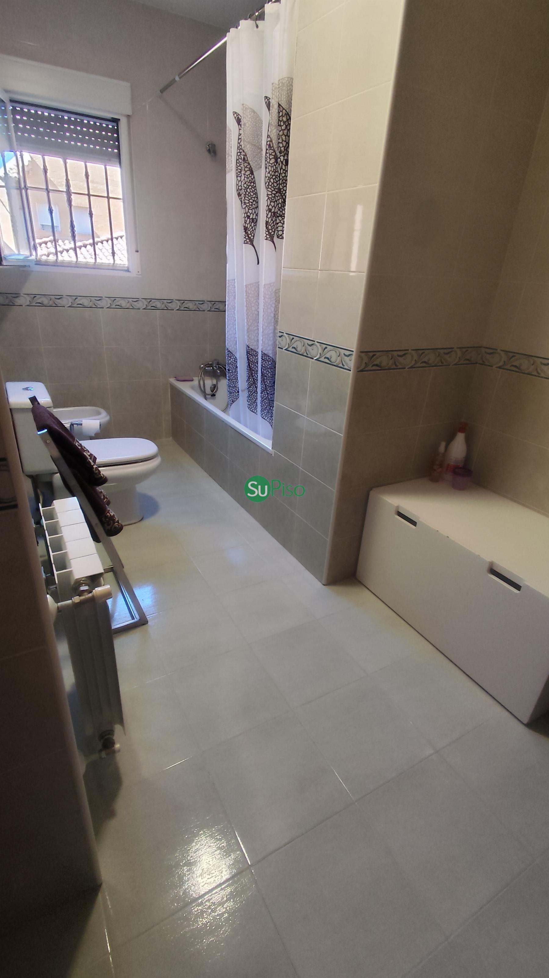 Venta de chalet en Yeles