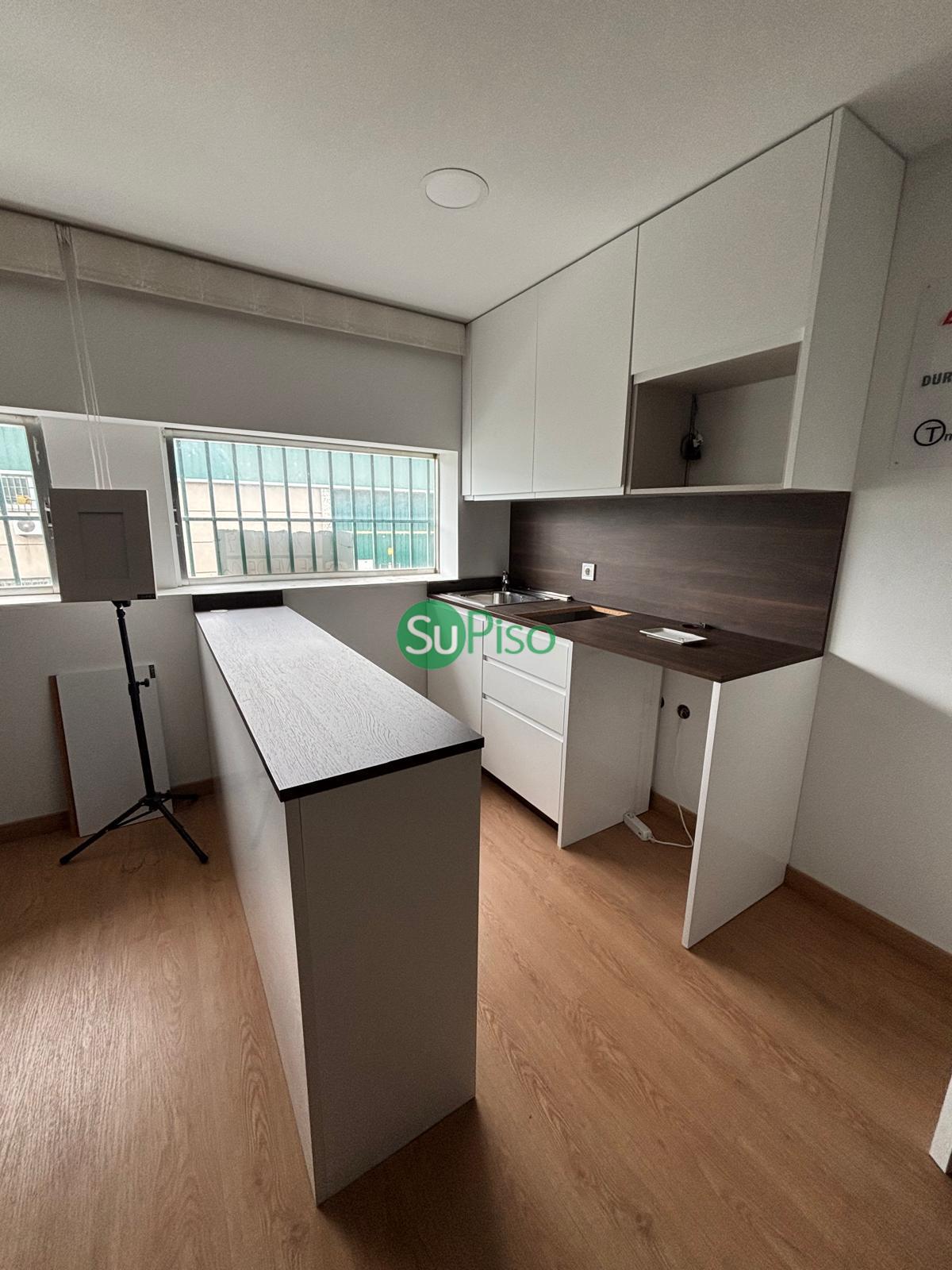 Venta de nave en Ugena