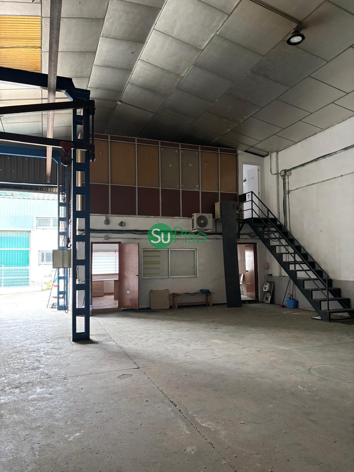 Venta de nave en Ugena