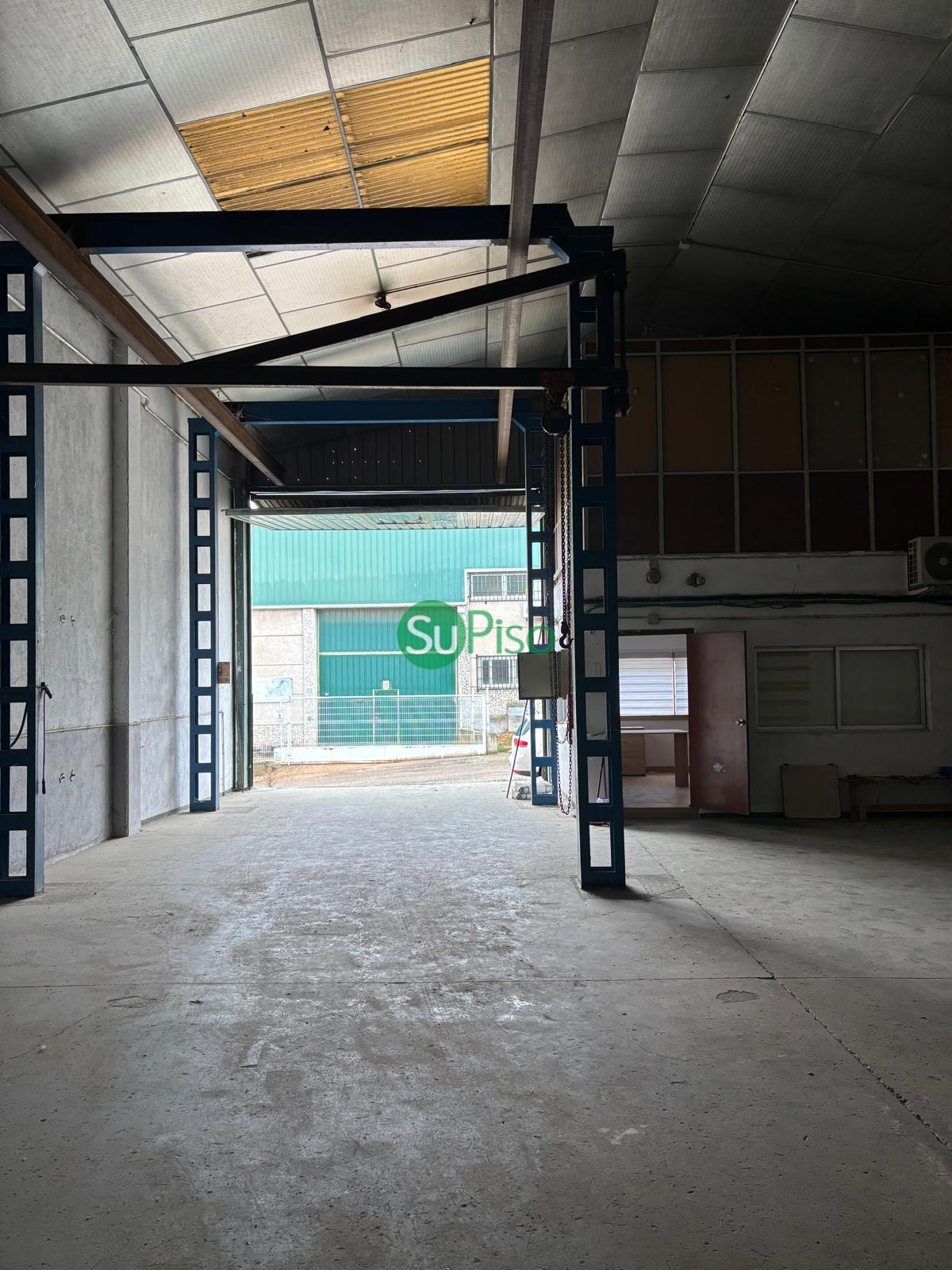 Venta de nave en Ugena