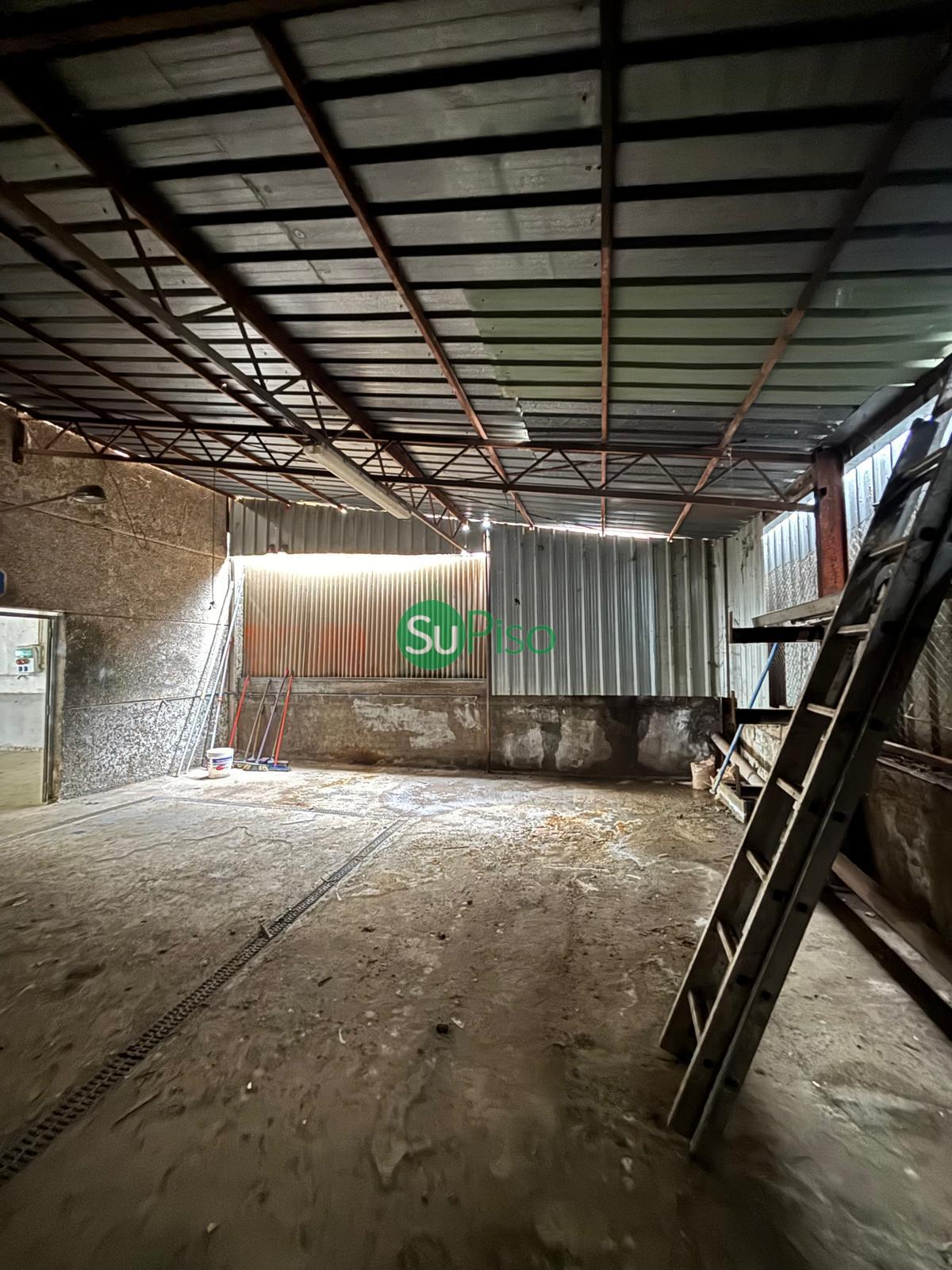 Venta de nave en Ugena