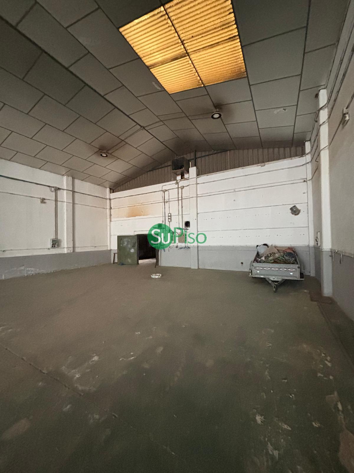 Venta de nave en Ugena