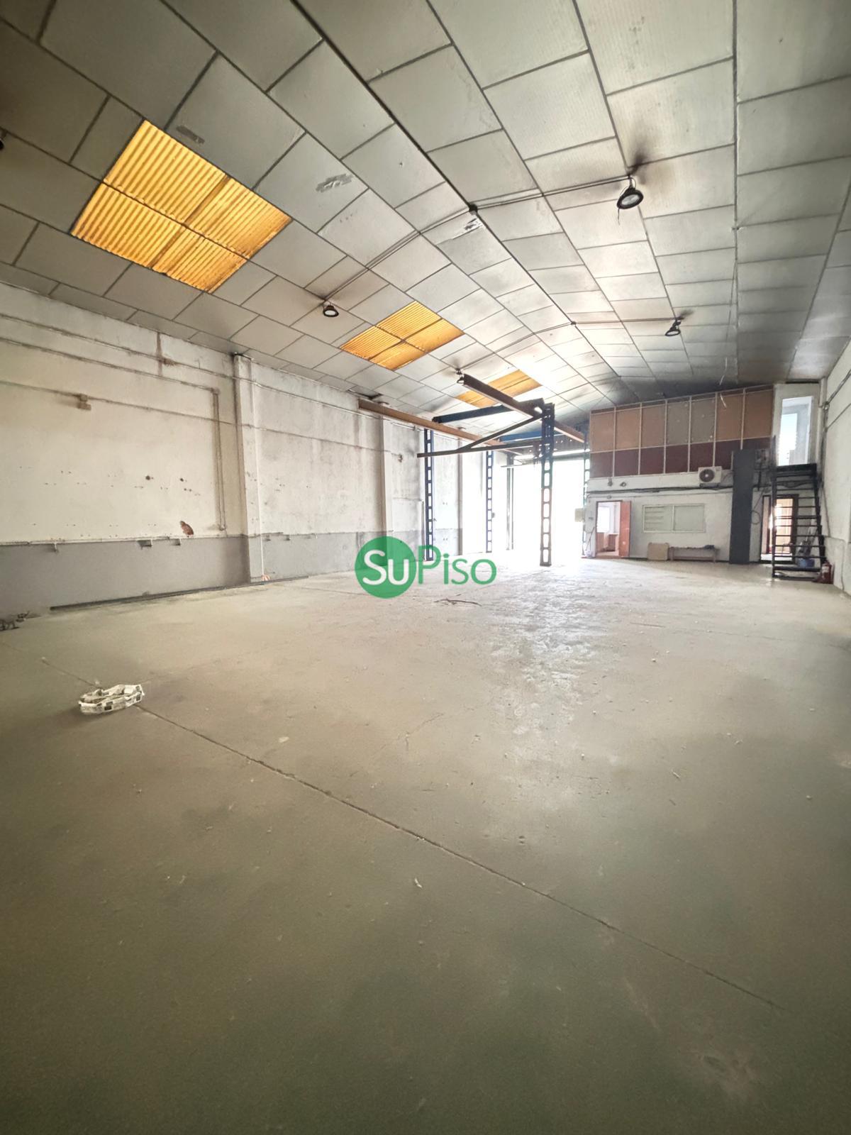 Venta de nave en Ugena