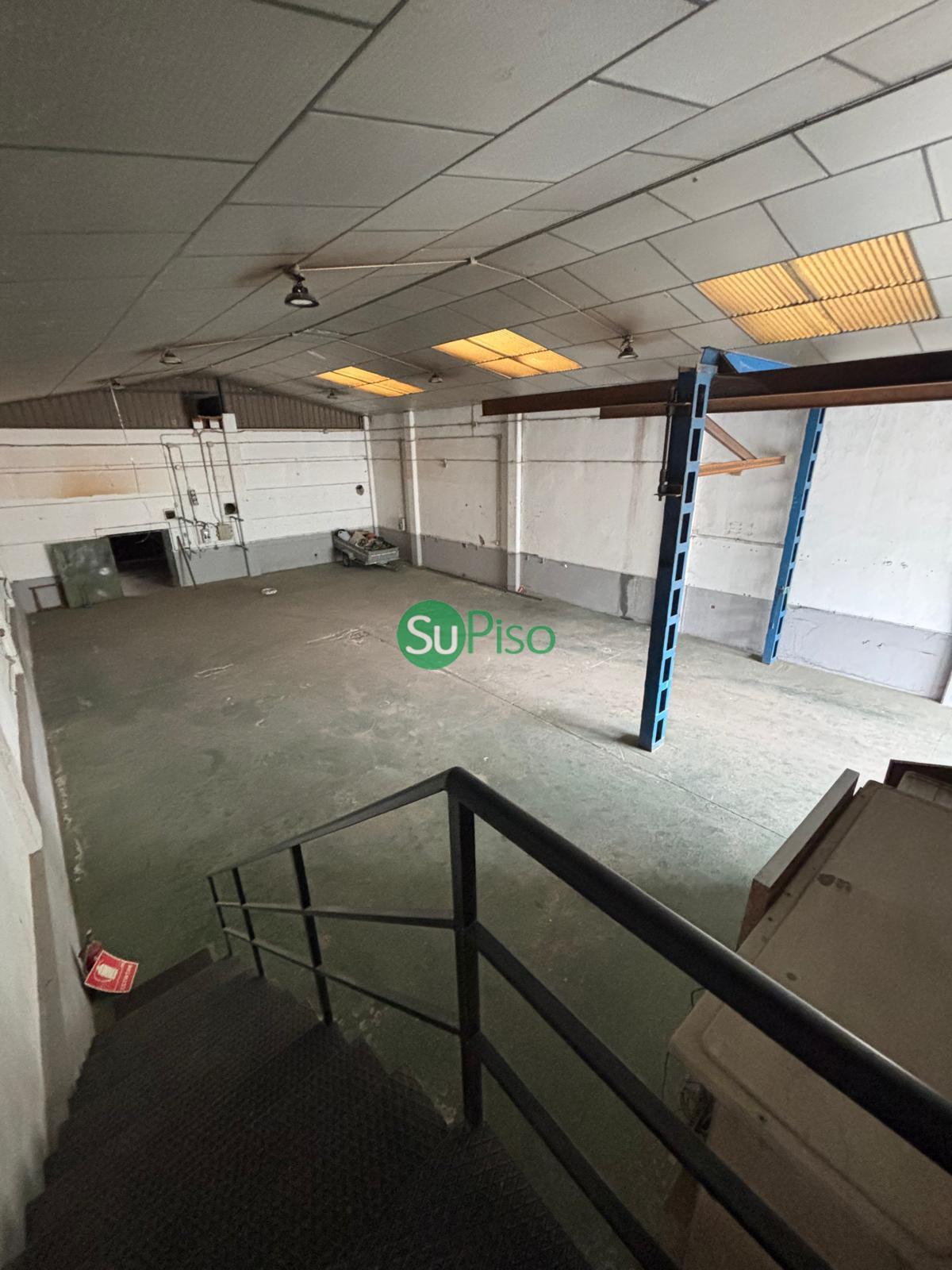 Venta de nave en Ugena